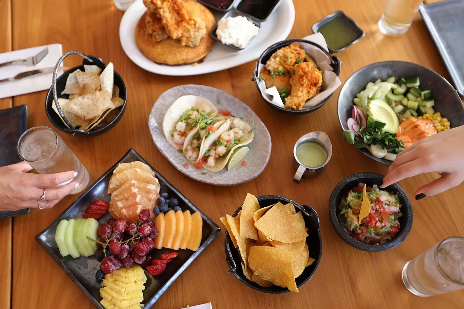 Restaurant/places to eat in The Plymouth South Beach