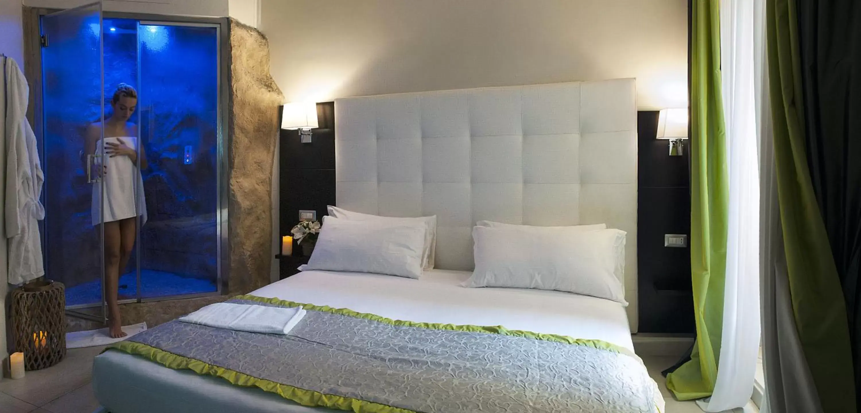 Double or Twin Room in Roman Holidays Boutique Hotel Double or Twin Room in Roman Holidays Boutique Hotel
