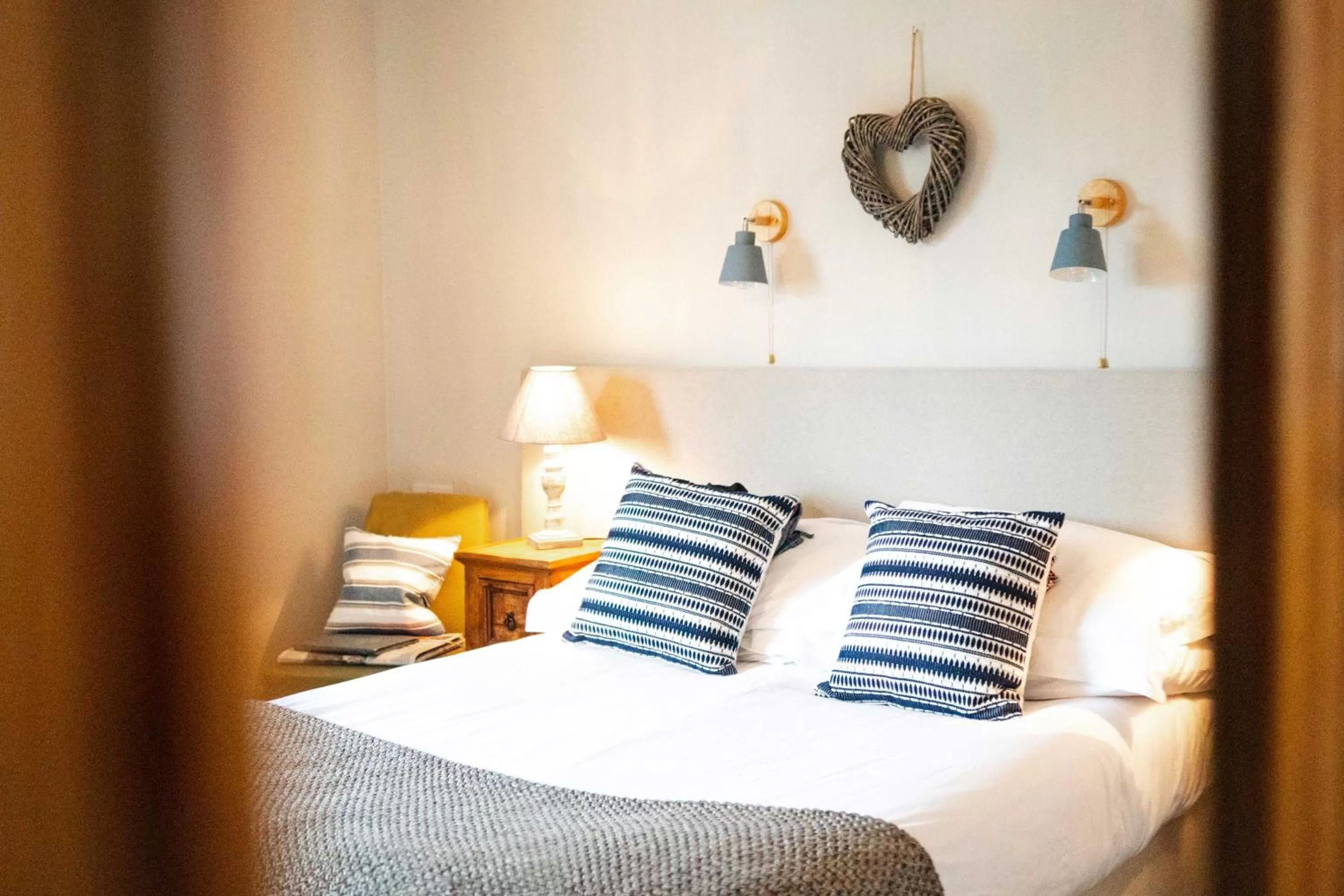 Bedroom in The Old Ferry Inn