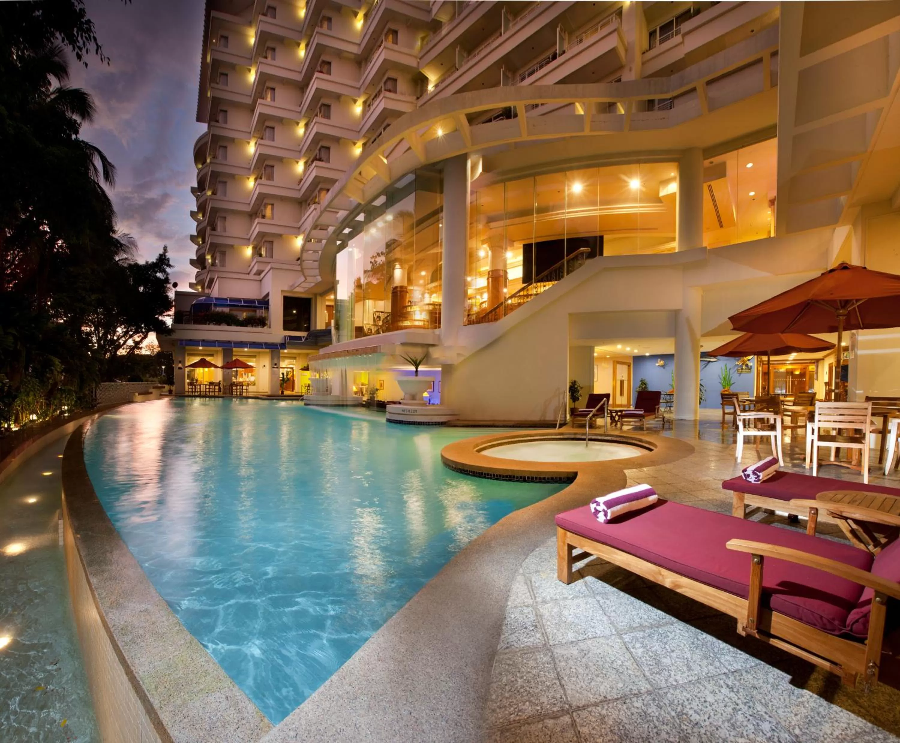 Restaurant/places to eat in Dorsett Grand Labuan