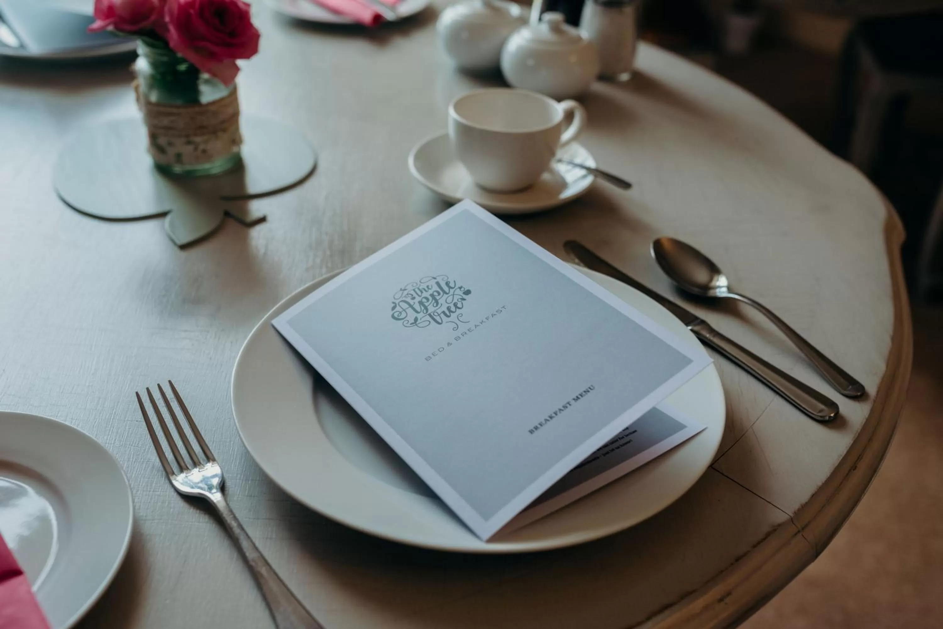 Breakfast in Apple Tree Bed and Breakfast