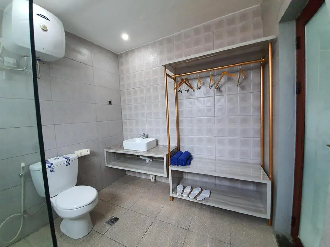 Bathroom in Sanur Agung Hotel