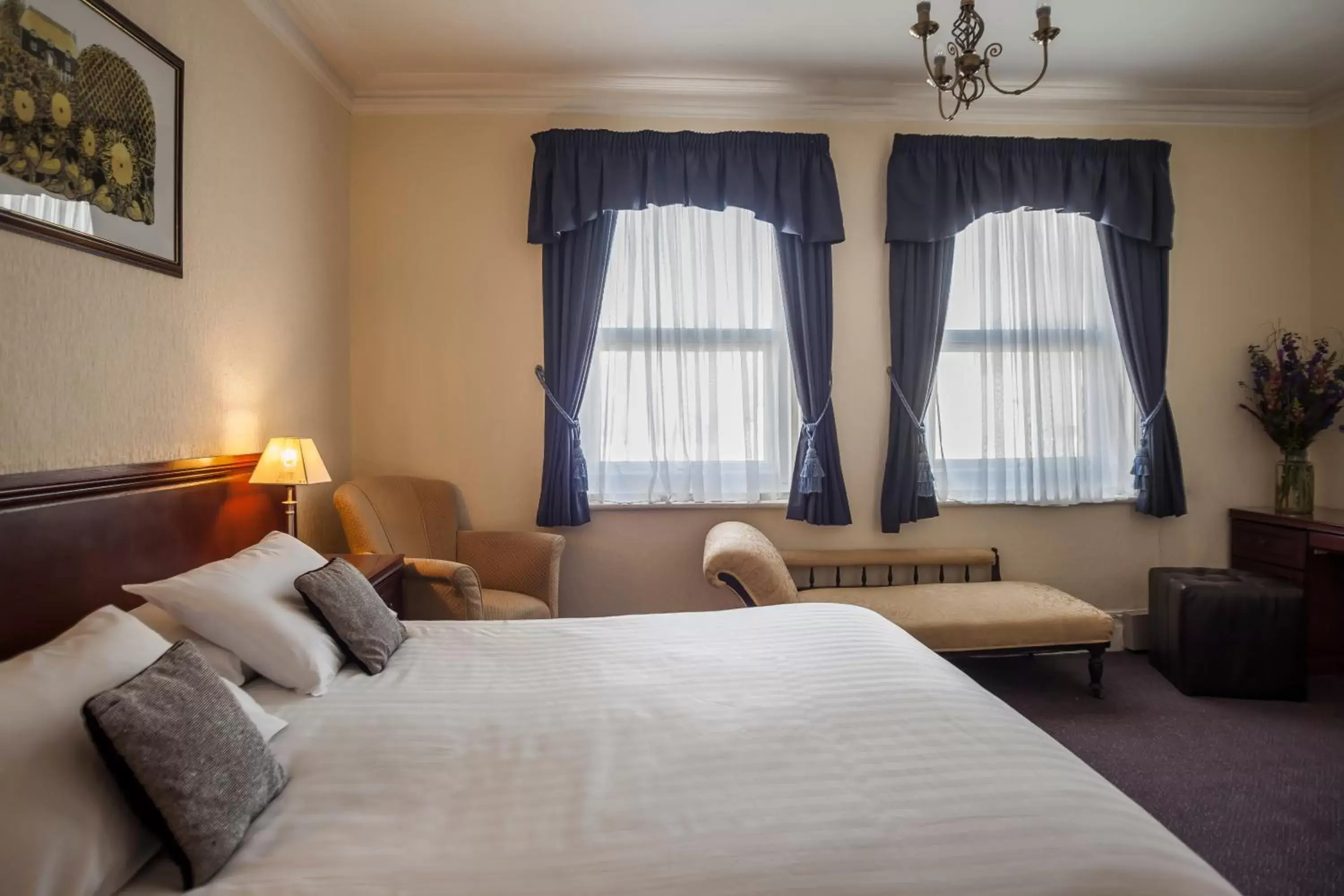 Bedroom, Bed in Devonshire Park Hotel