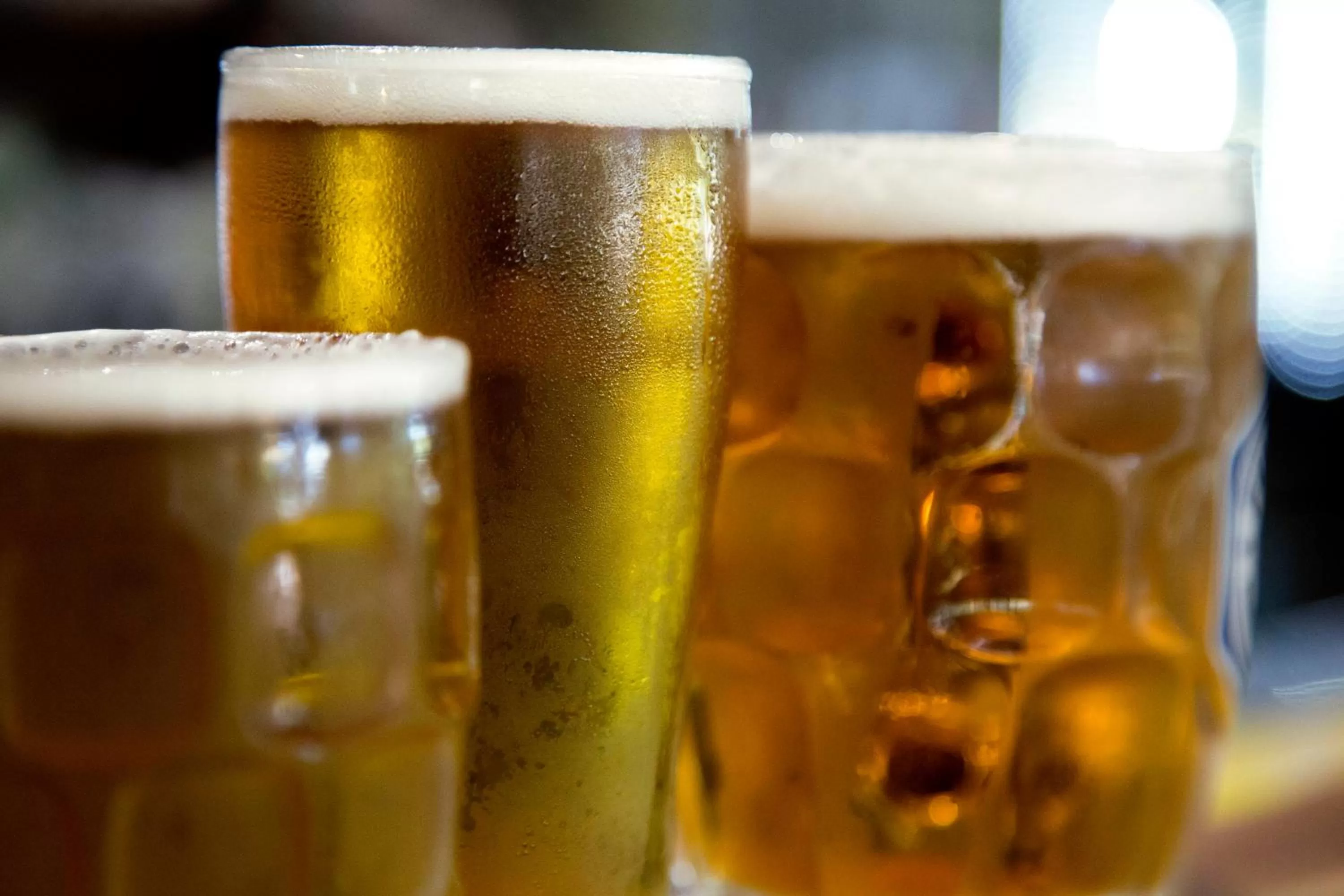 Alcoholic drinks in Howlong Golf Resort