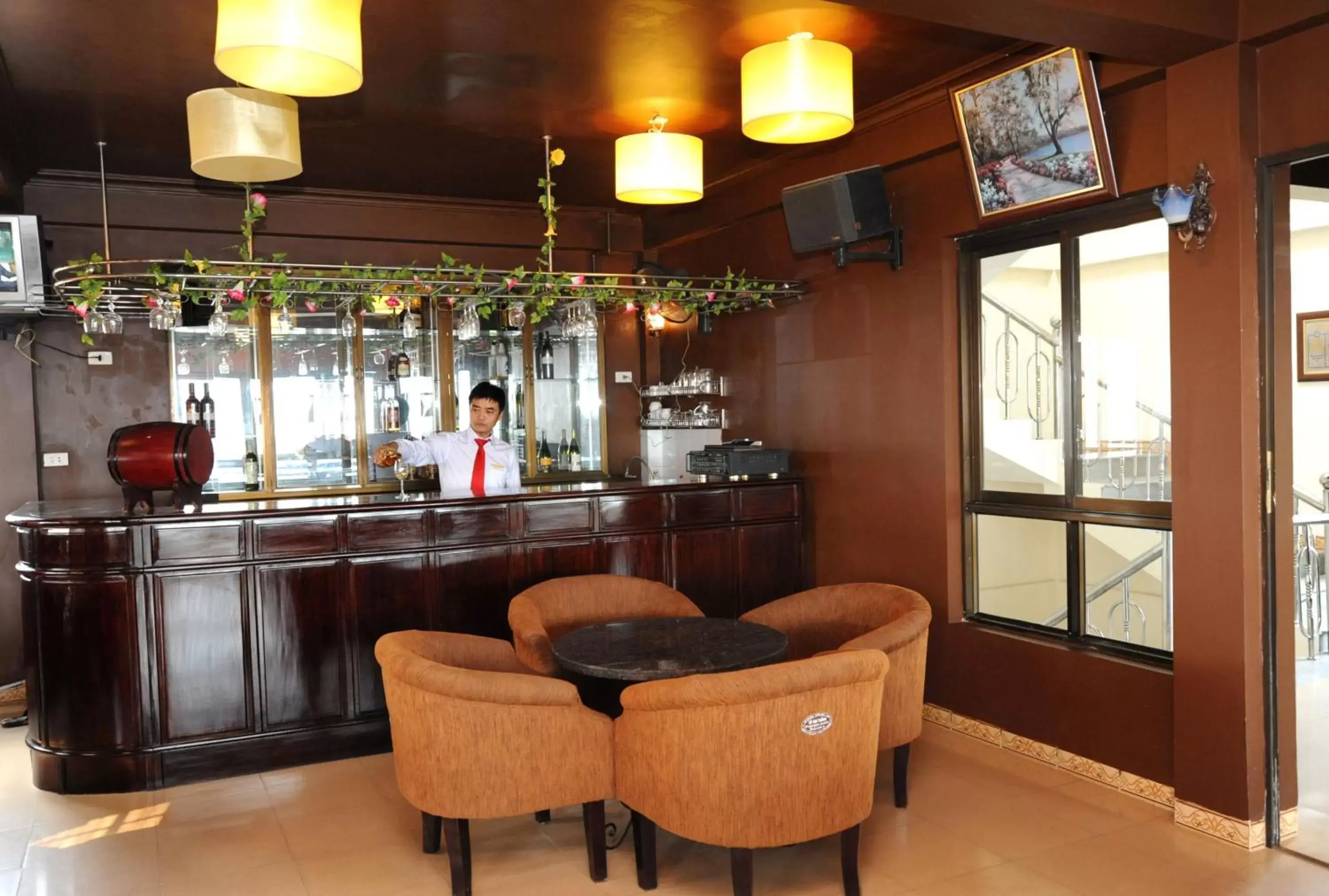 Restaurant/places to eat, Lounge/Bar in Thuy Anh Hotel