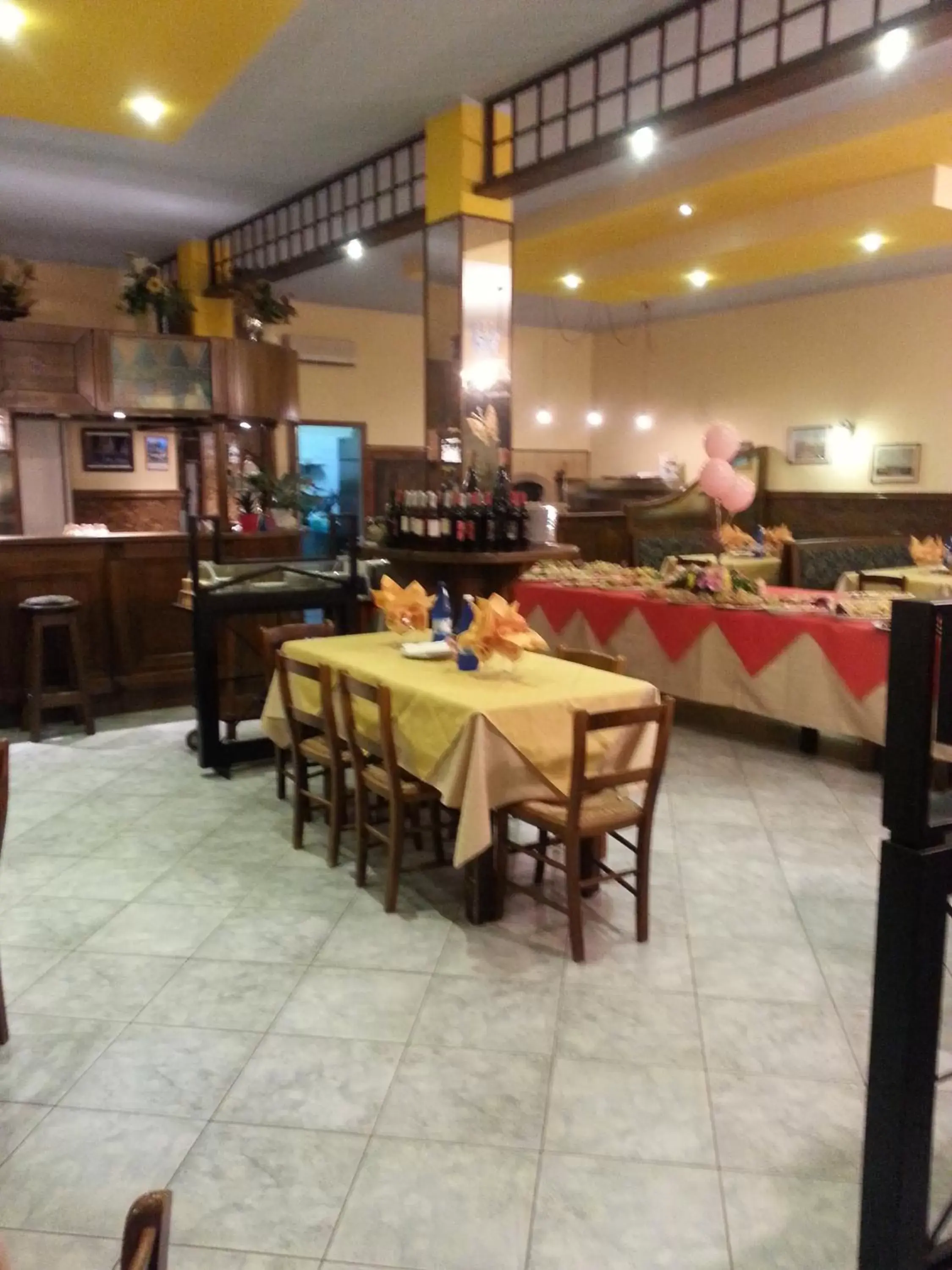 Lunch, Restaurant/Places to Eat in Mamma Assunta