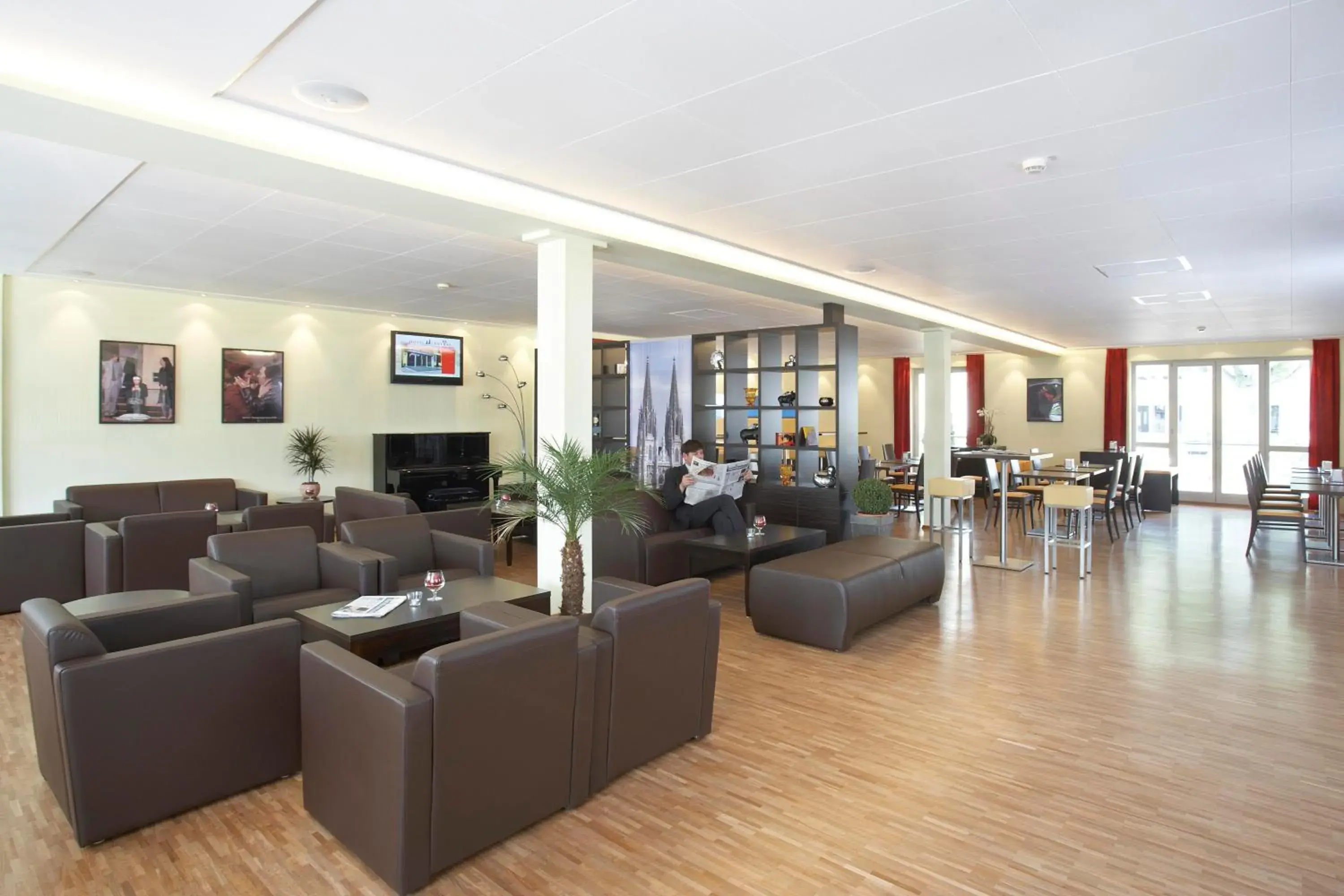 Lounge or bar in Hotel Central Regensburg CityCentre