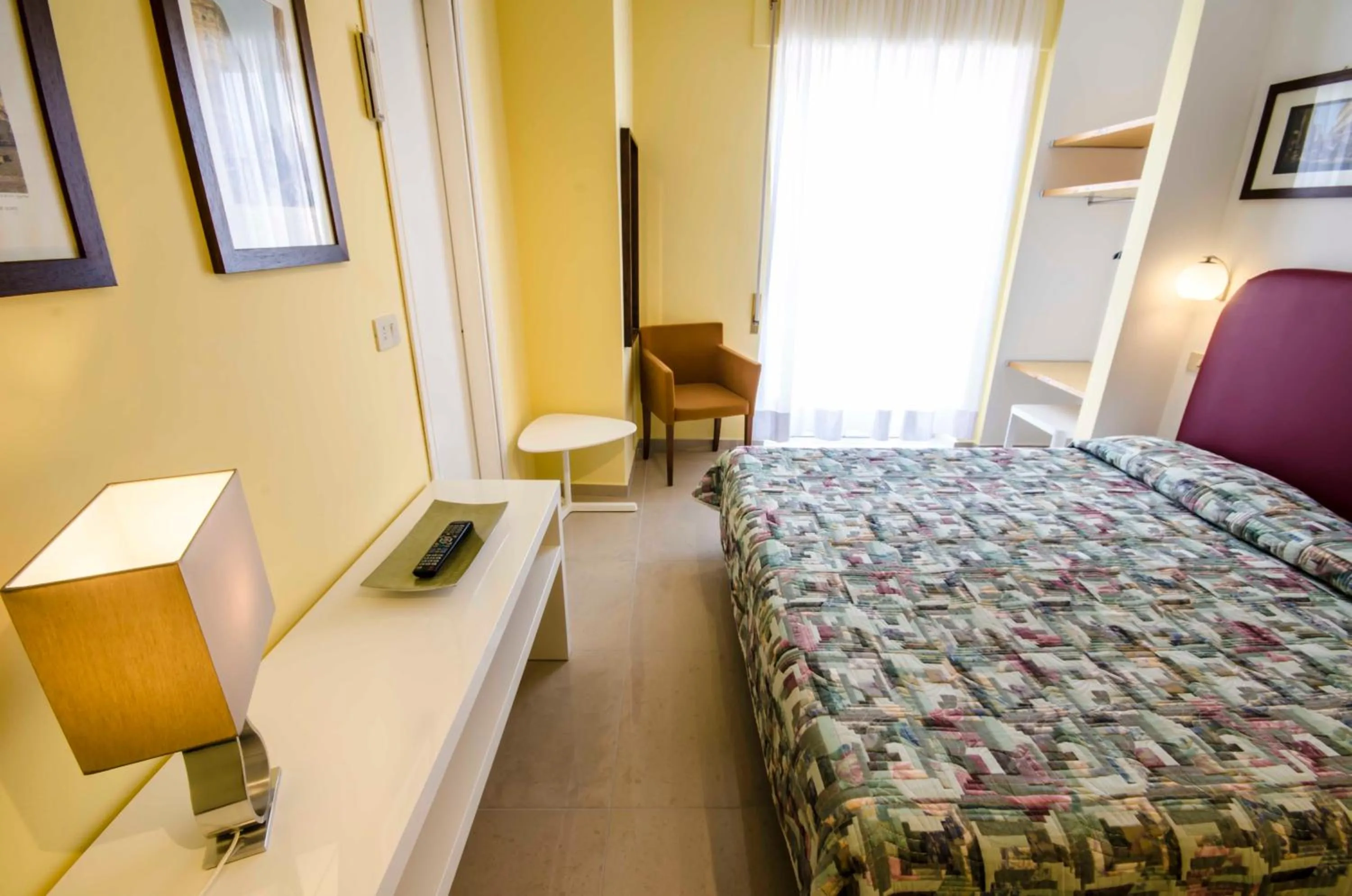 Photo of the whole room, Bed in Hotel Tarconte