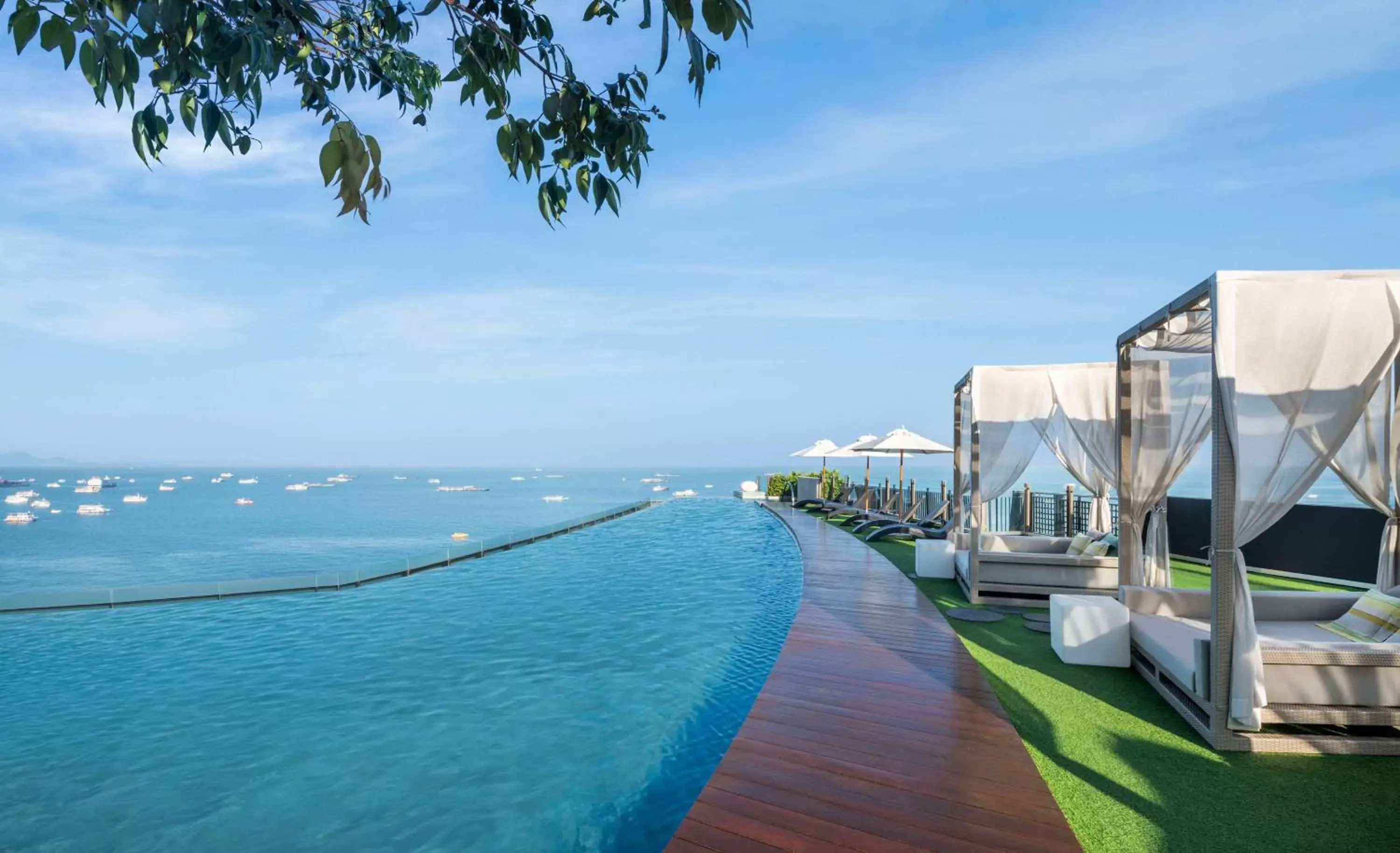 Pool view in Hilton Pattaya