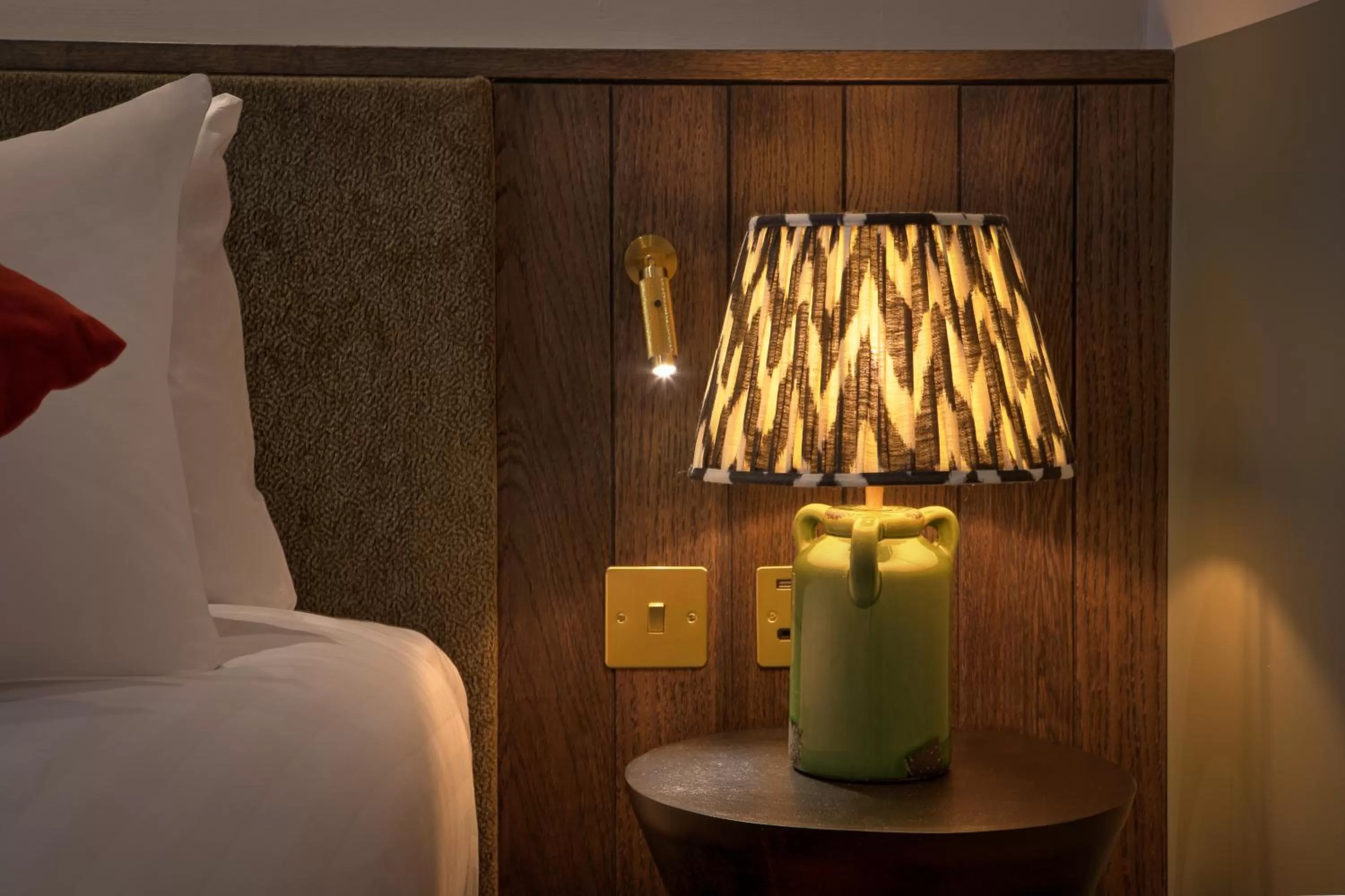 Bedroom, Bed in The Samuel Ryder Hotel St Albans, Tapestry Collection Hilton