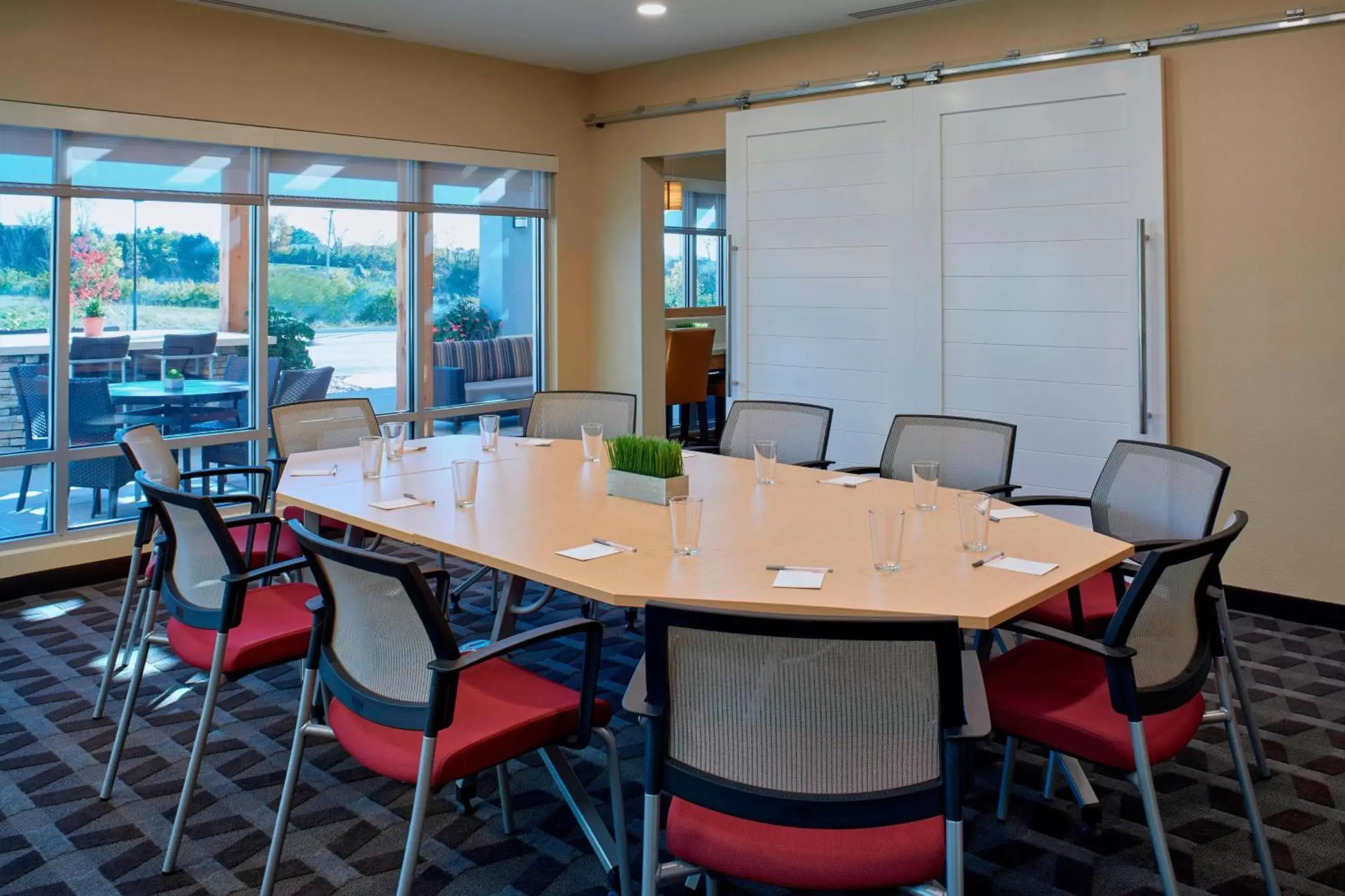 Meeting/conference room in TownePlace Suites by Marriott Richmond
