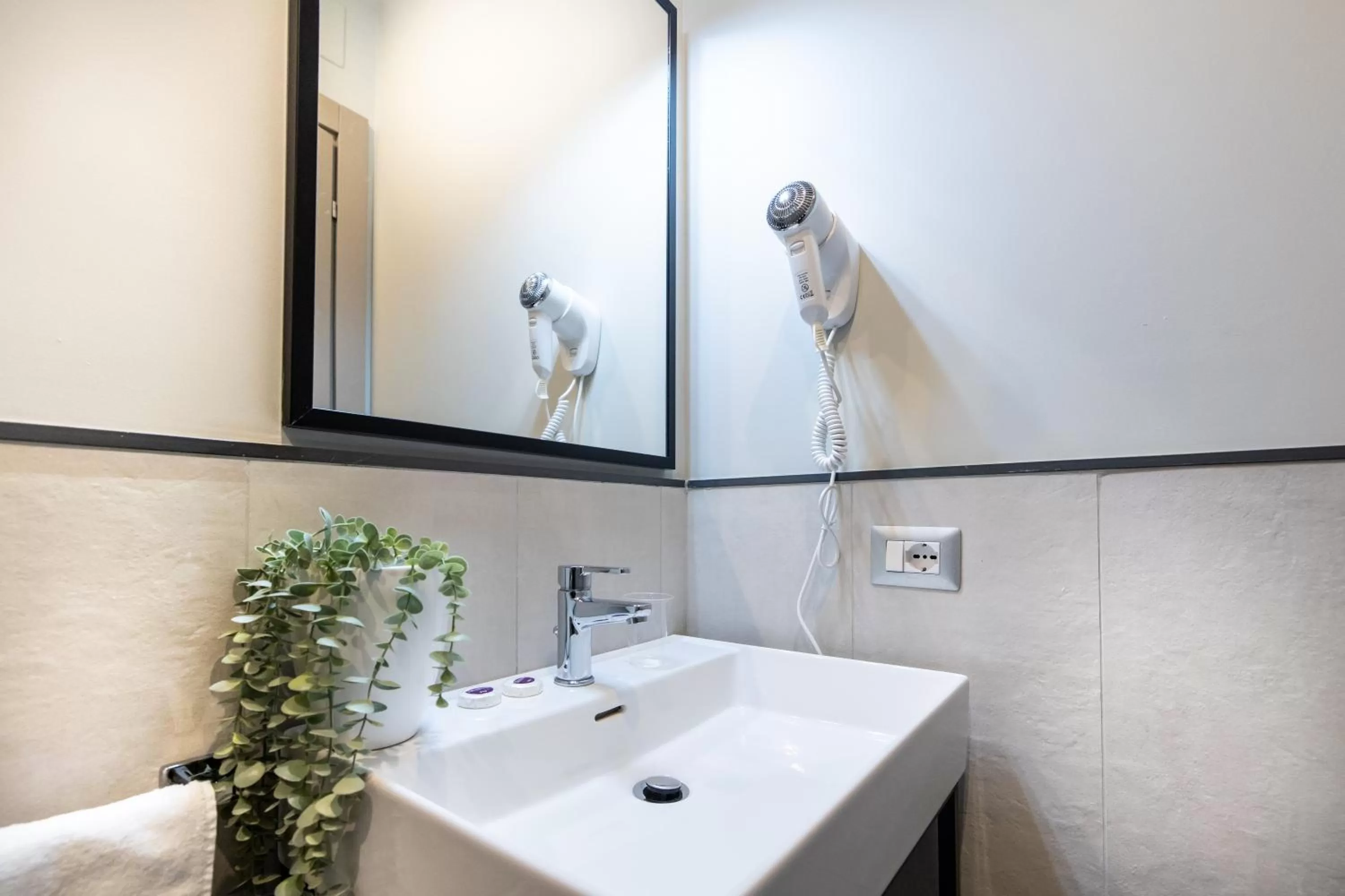 Bathroom in The Cross Hotel