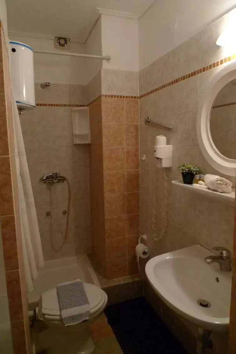Bathroom in IKAROS Hotel