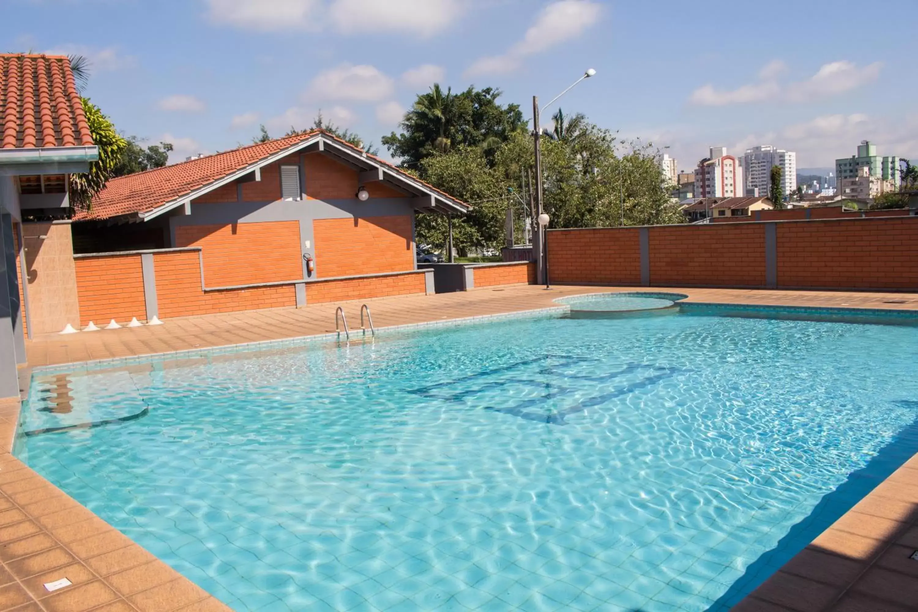 Swimming Pool in Hotel Estação 101 - Brusque