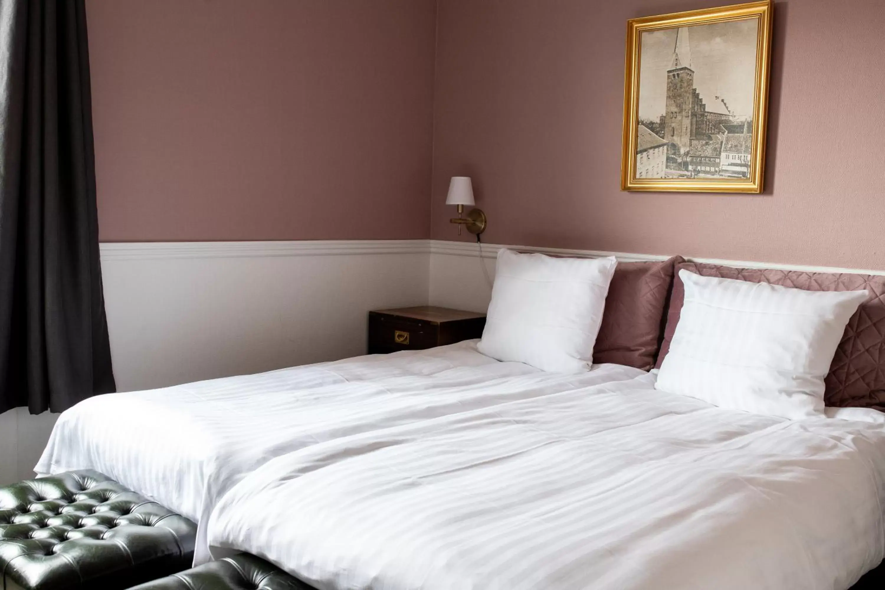 Double Room in Hotel Hamlet Double Room in Hotel Hamlet