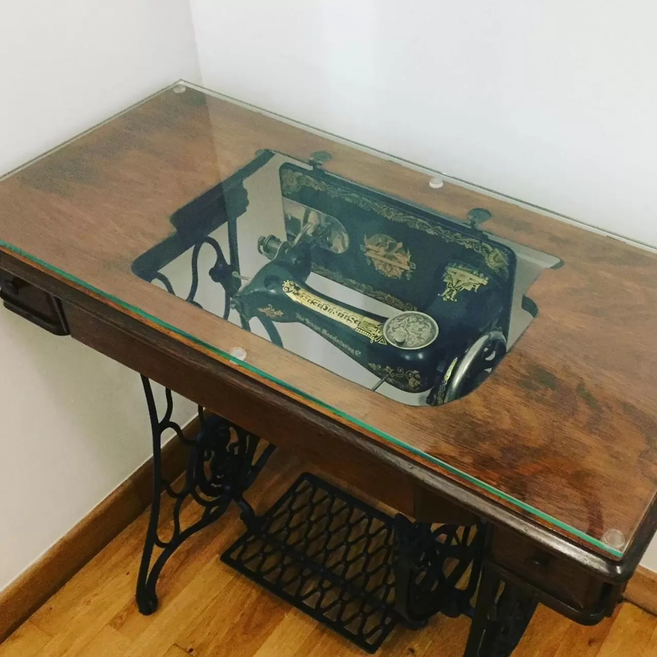 Decorative detail in Hôtel Le Boulevardier