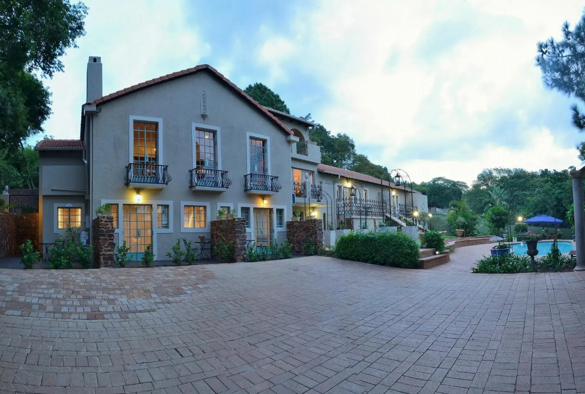 Facade/entrance, Property Building in Duke and Duchess Boutique Hotel