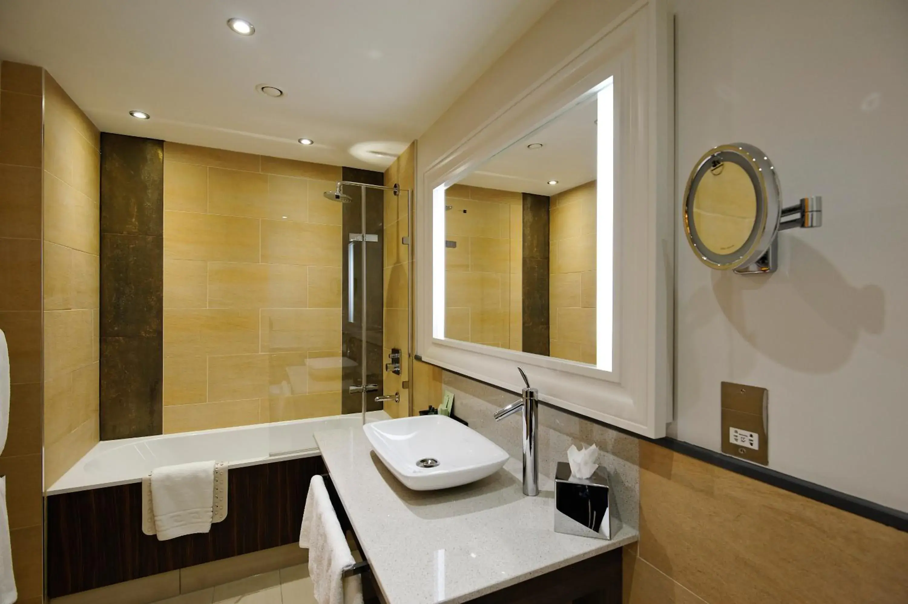 Bathroom in Grosvenor Pulford Hotel & Spa