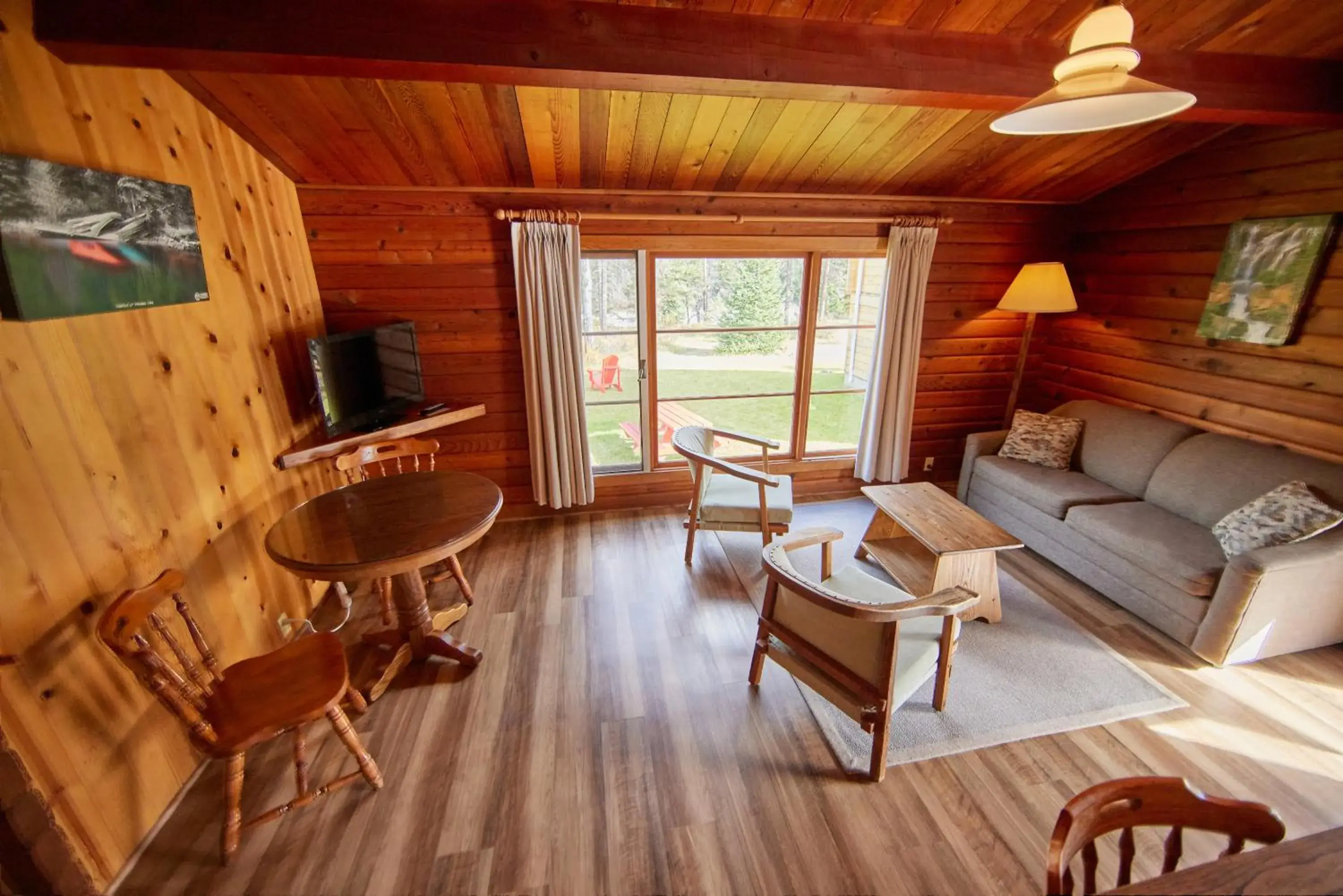 Seating Area in Jasper House Bungalows