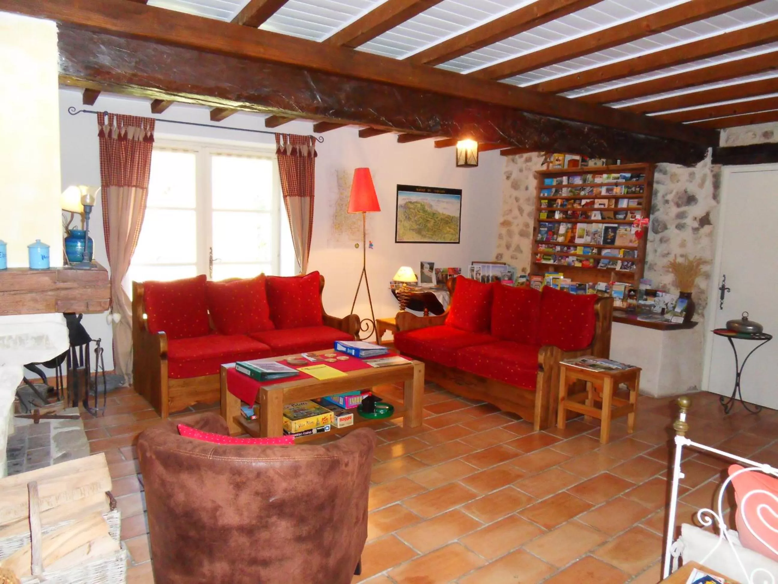 TV and multimedia, Seating Area in L'Estapade des Tourelons