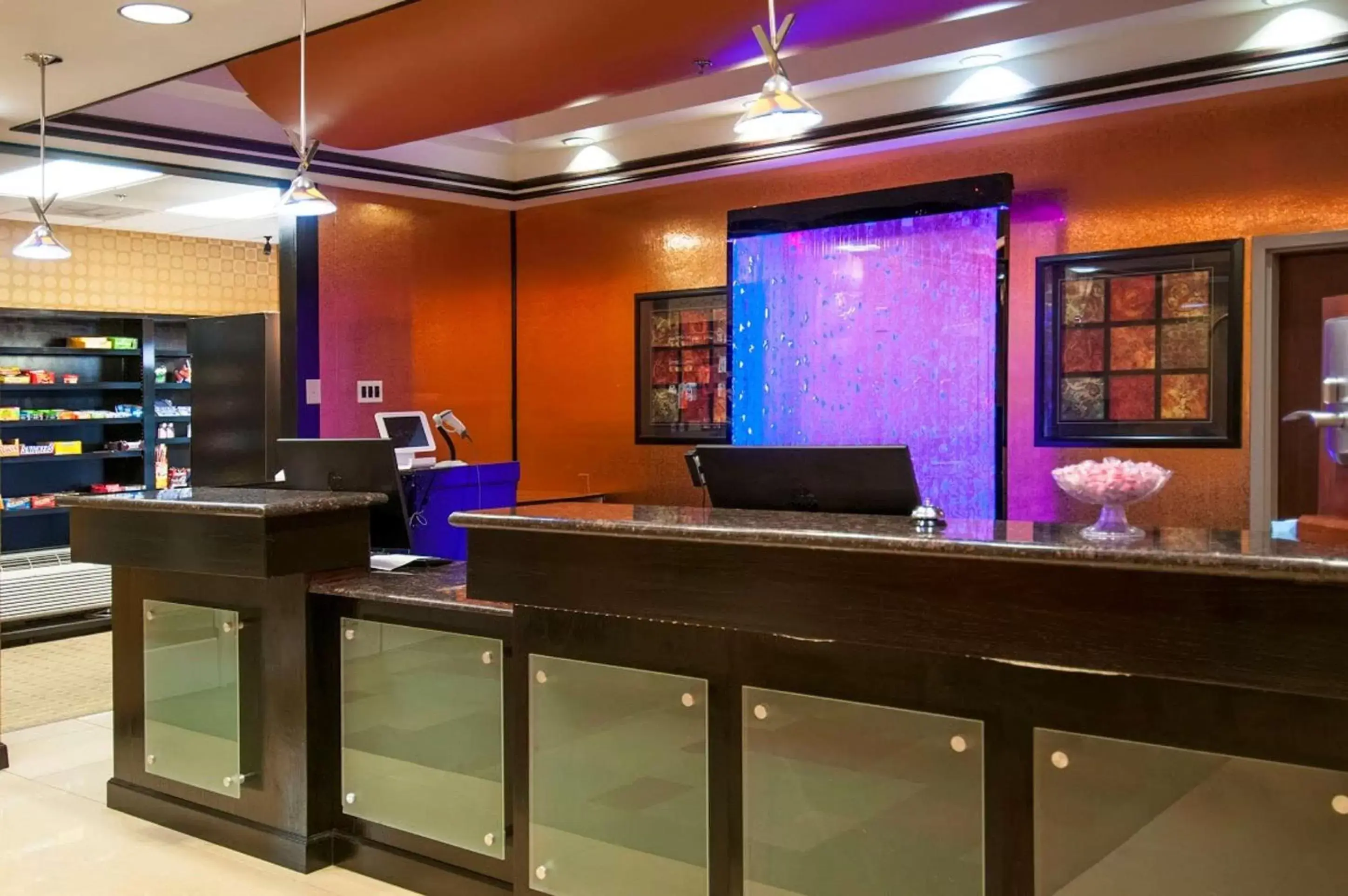 Lobby or reception in Best Western Plus JFK Inn & Suites