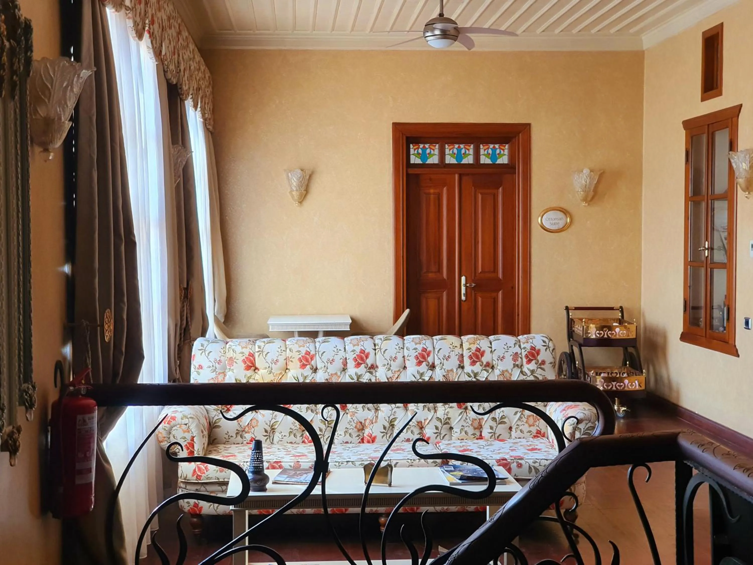 Communal lounge/ TV room, Bed in Eski Masal Hotel - Special Class