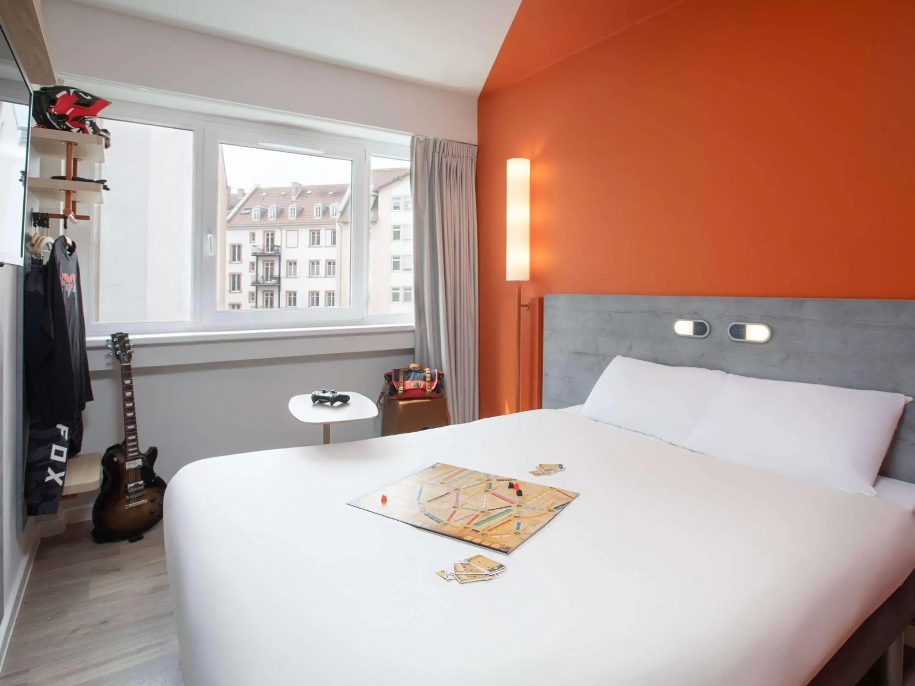 Bedroom, Bed in ibis budget Strasbourg Centre Republique