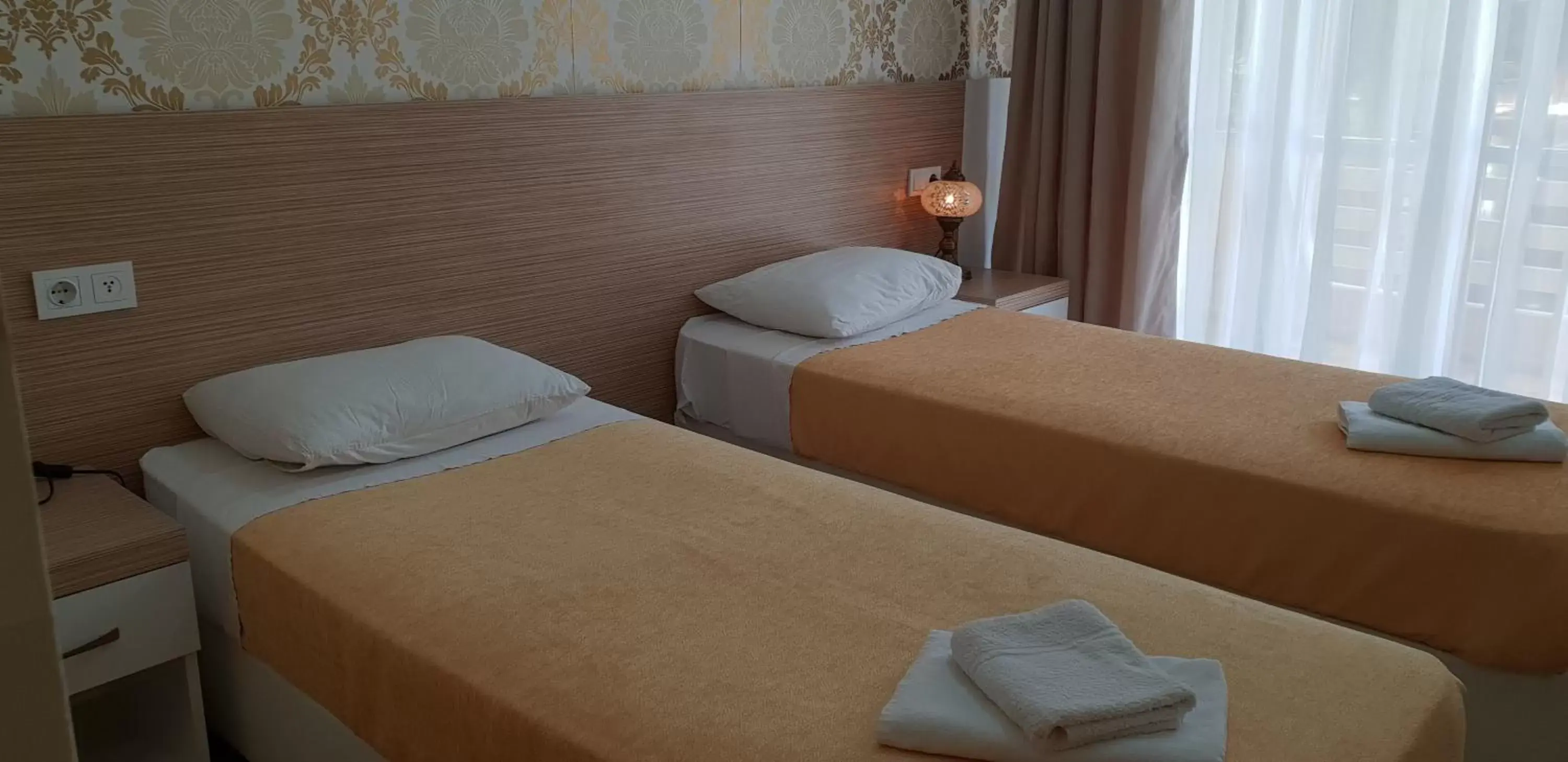 Twin Room with Balcony in Nicea Hotel Twin Room with Balcony in Nicea Hotel