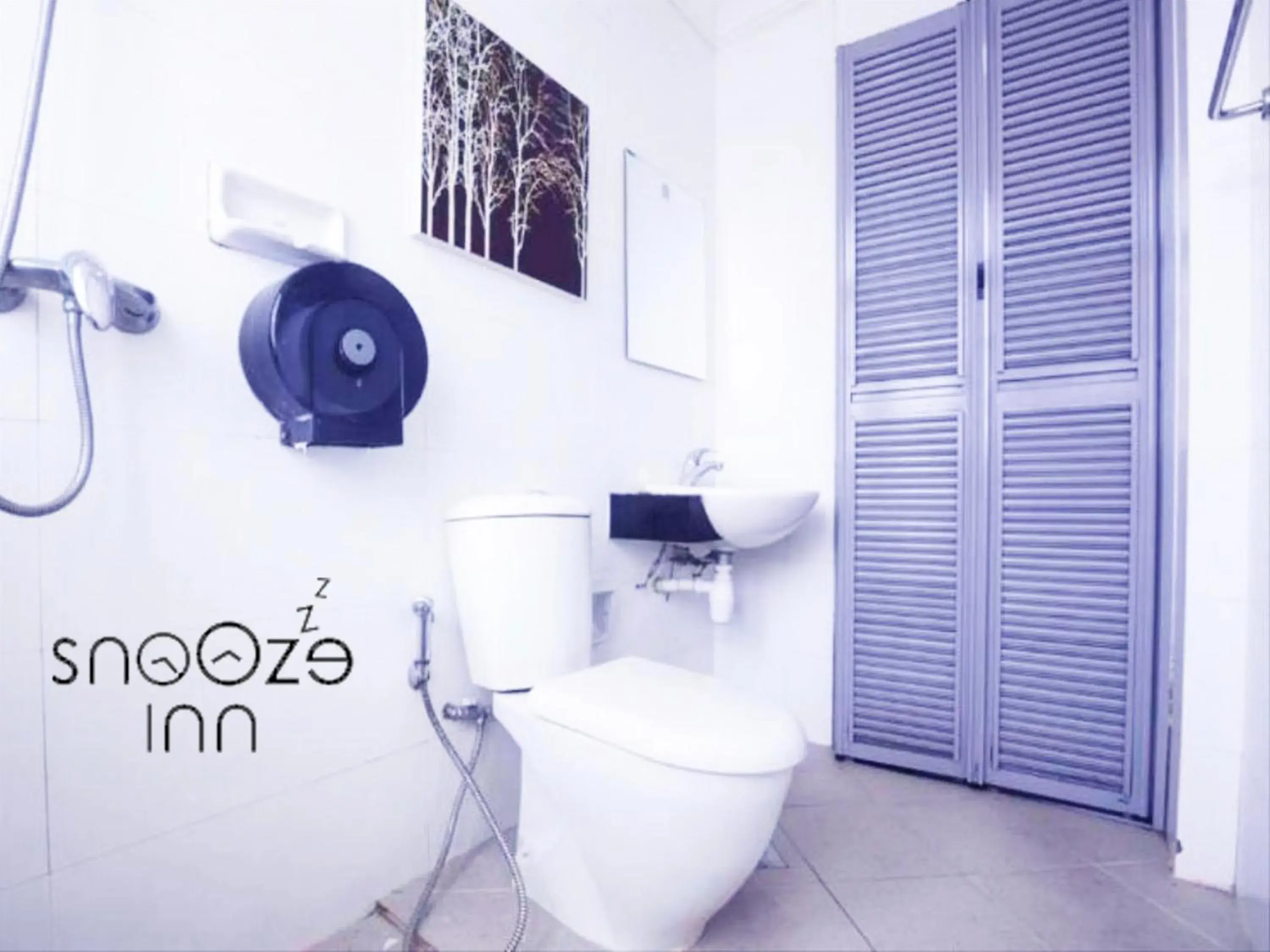 Shower, Bathroom in Snooze Inn @Dickson Road
