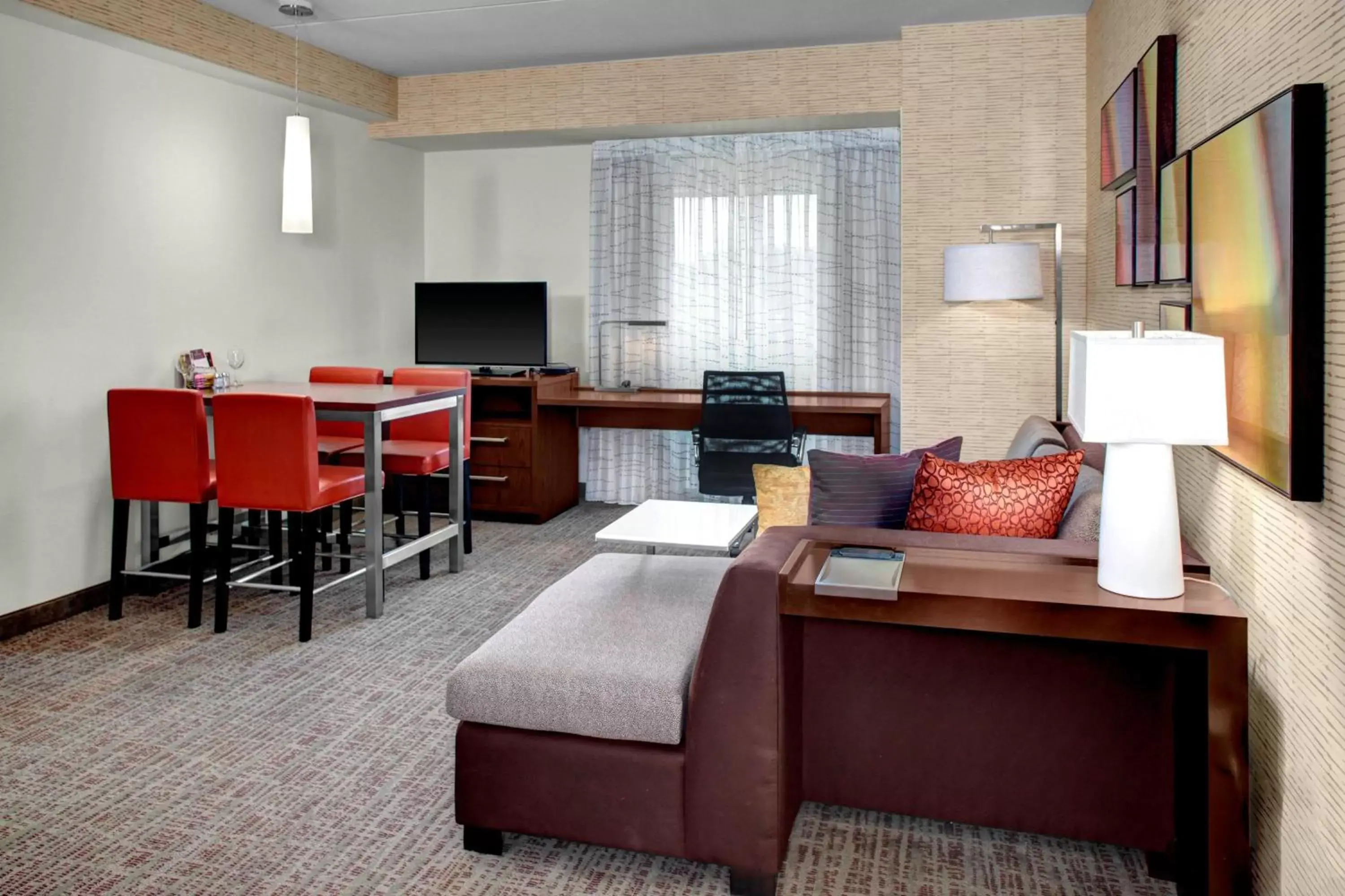 Living room, Seating Area in Residence Inn by Marriott Philadelphia Airport