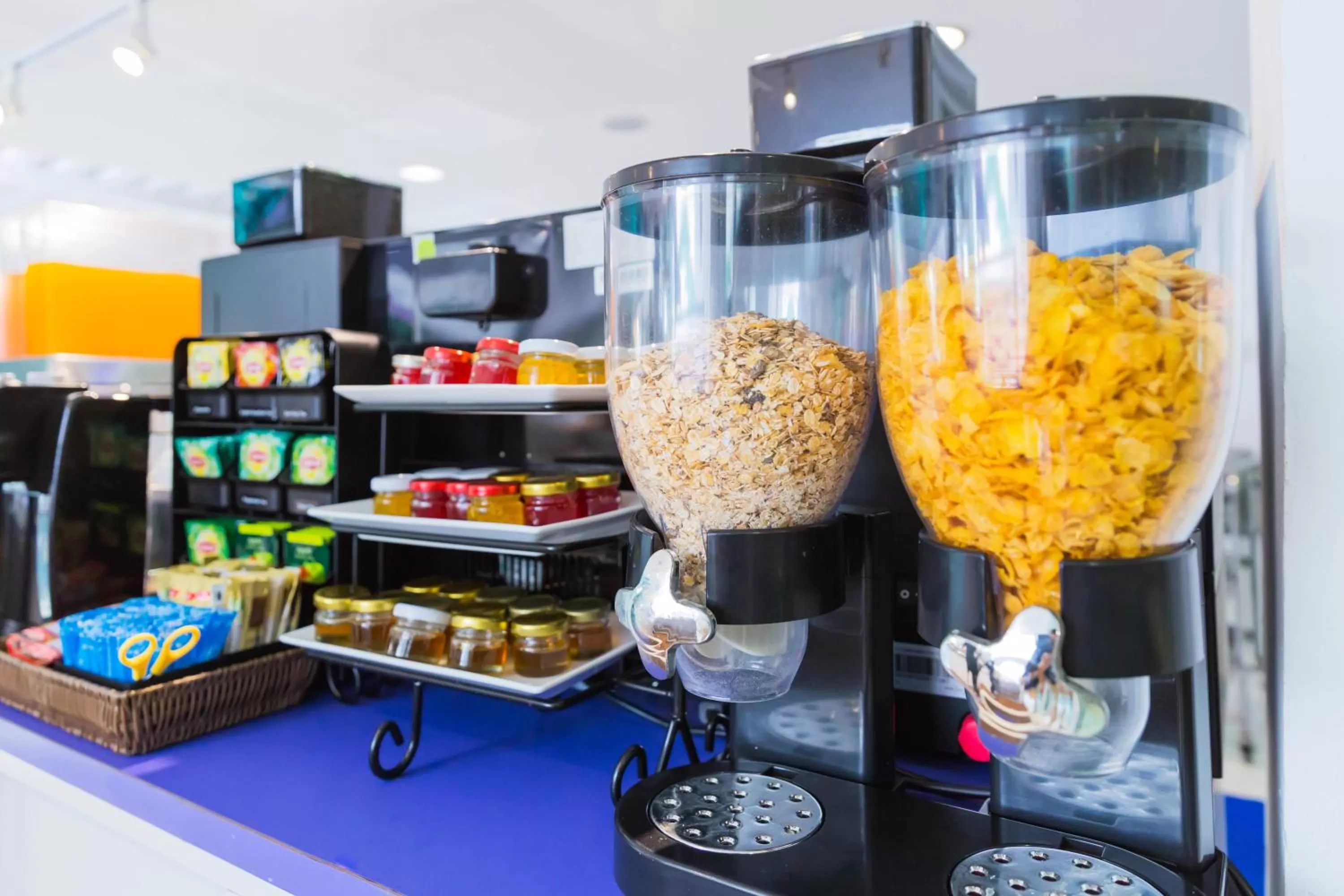 Buffet breakfast in Hotel Zing