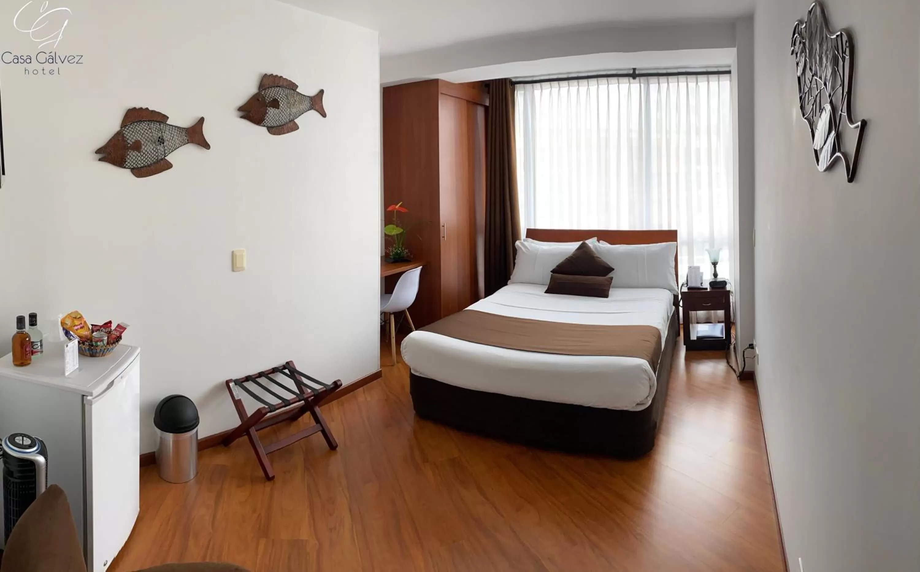 Photo of the whole room, Bed in Hotel Casa Galvez