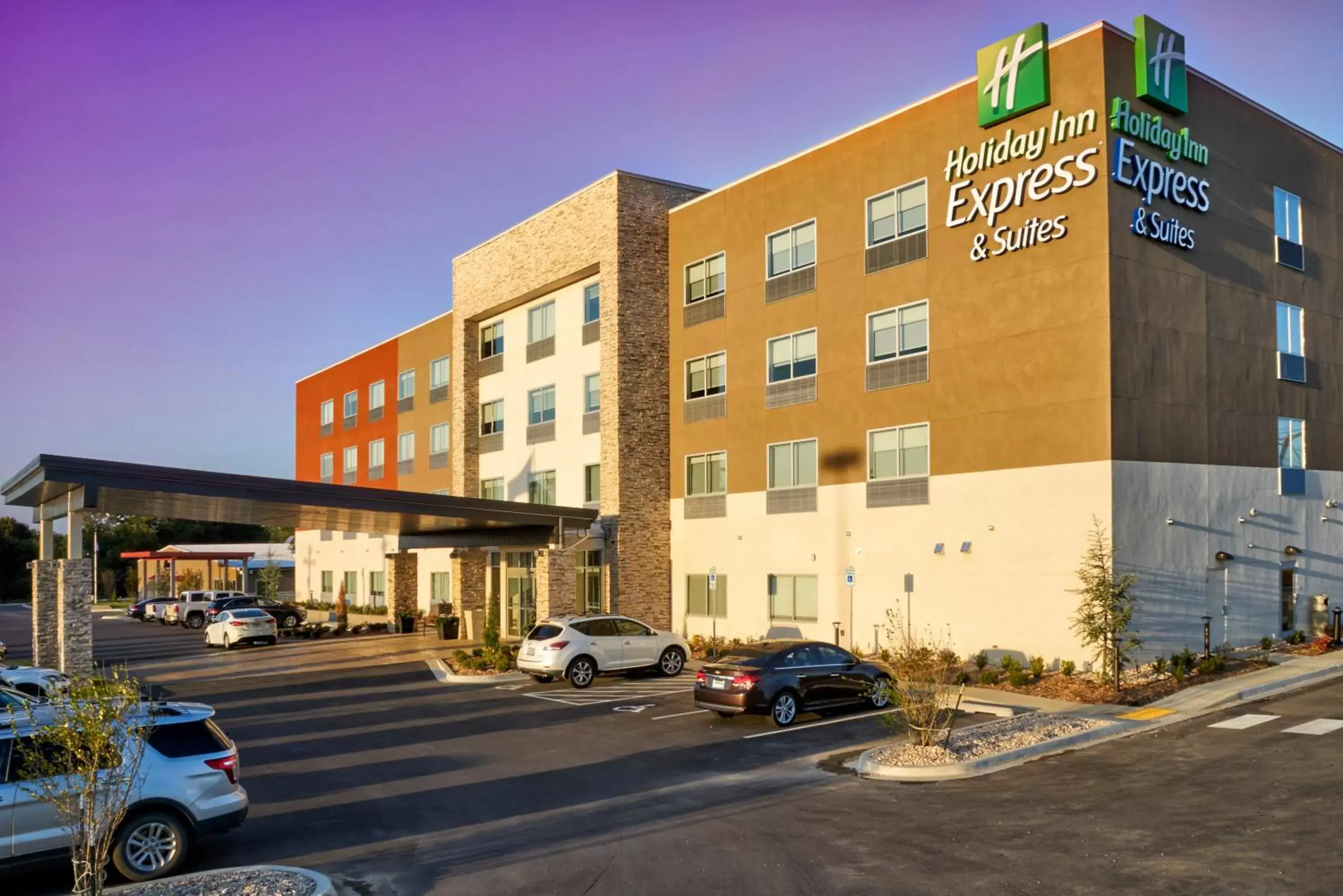 Property Building in Holiday Inn Express & Suites Tulsa NE, Claremore, an IHG Hotel