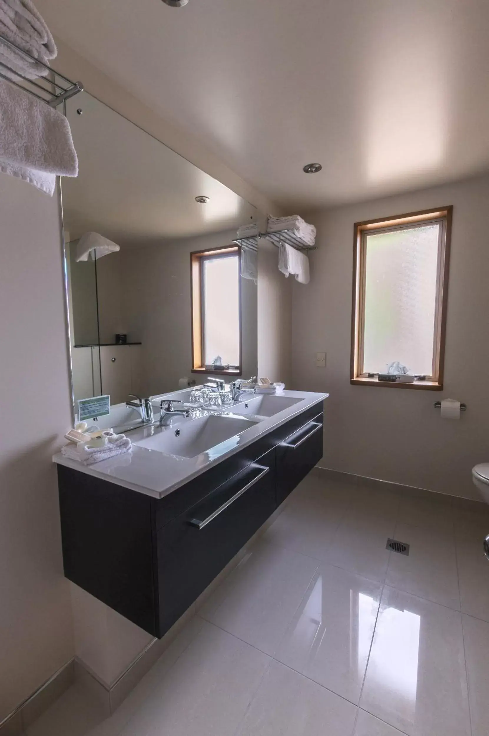 Bathroom in Distinction Te Anau Hotel & Villas