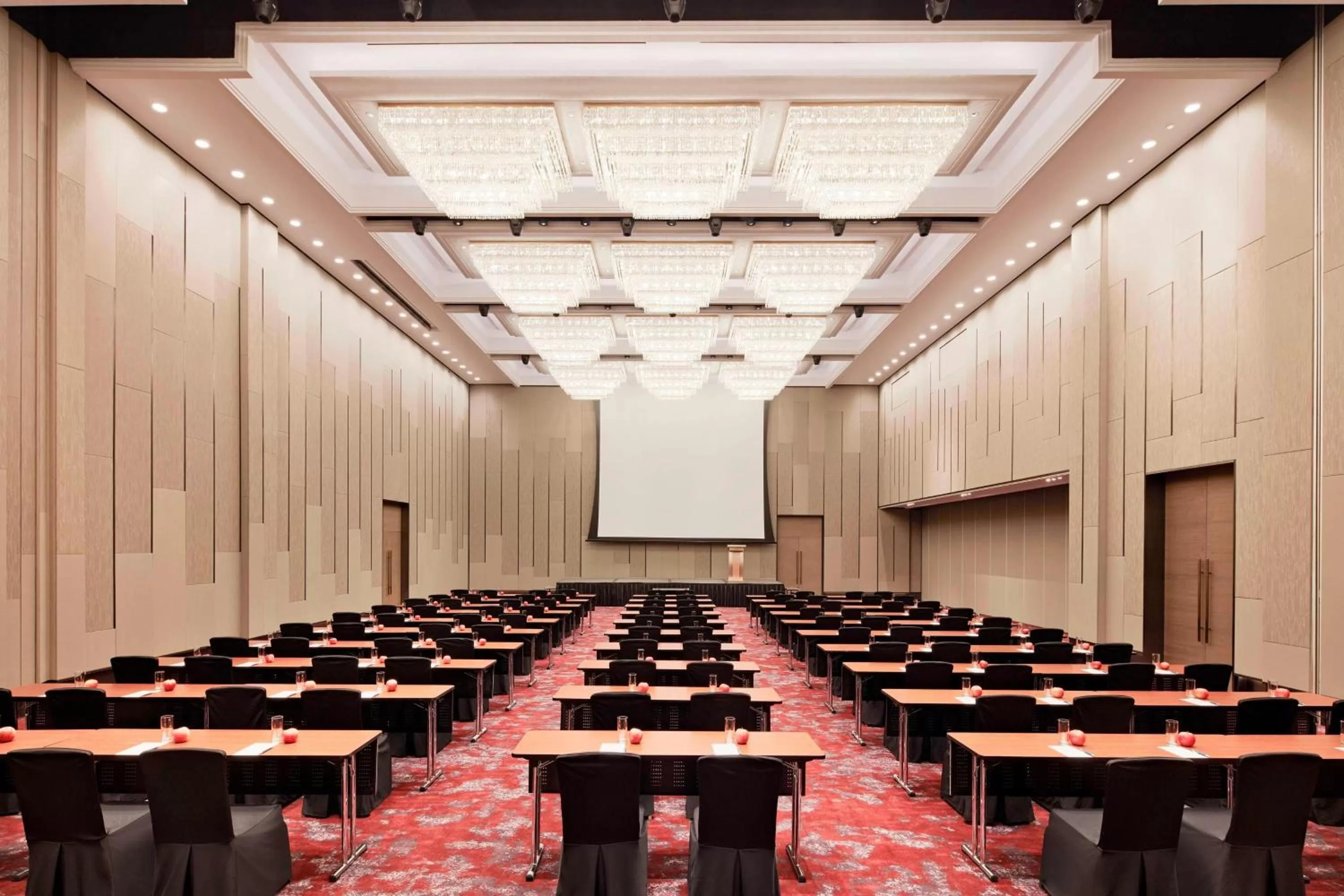 Meeting/conference room in Sheraton Towers Singapore Hotel
