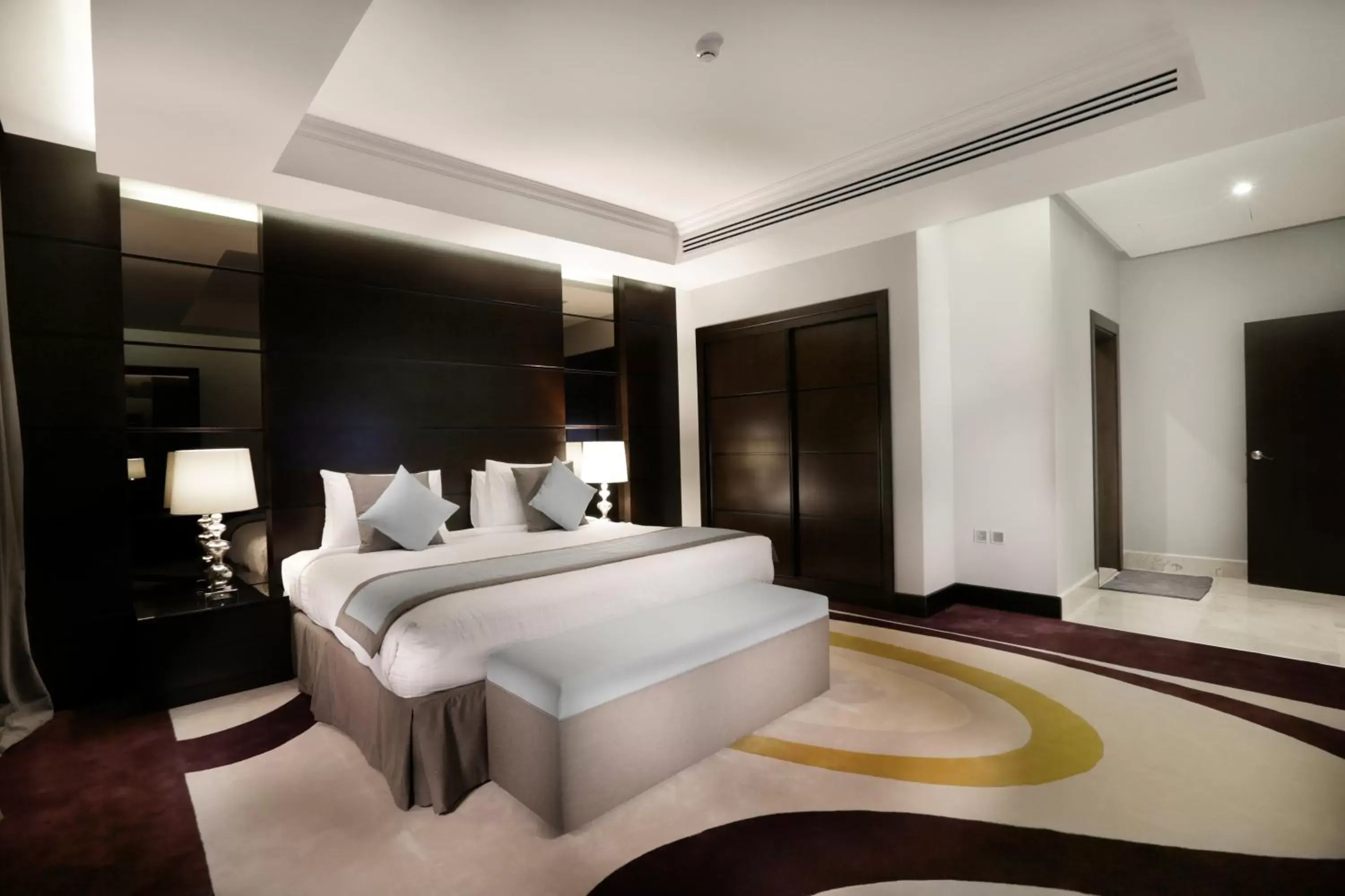 Bedroom, Bed in Aswar Hotel Suites Riyadh