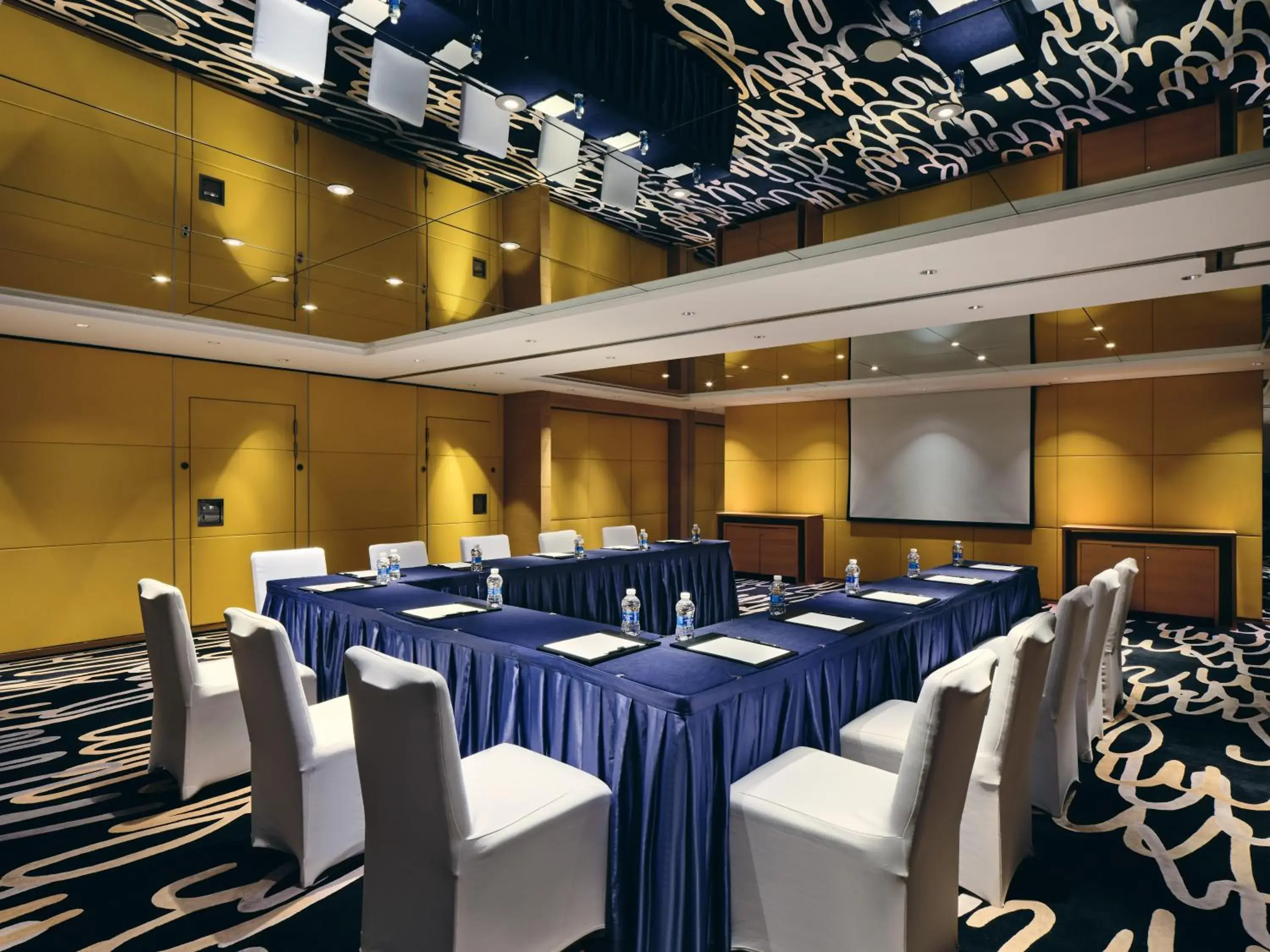 Meeting/conference room, Business Area/Conference Room in Intercontinental Residences Chengdu City Center