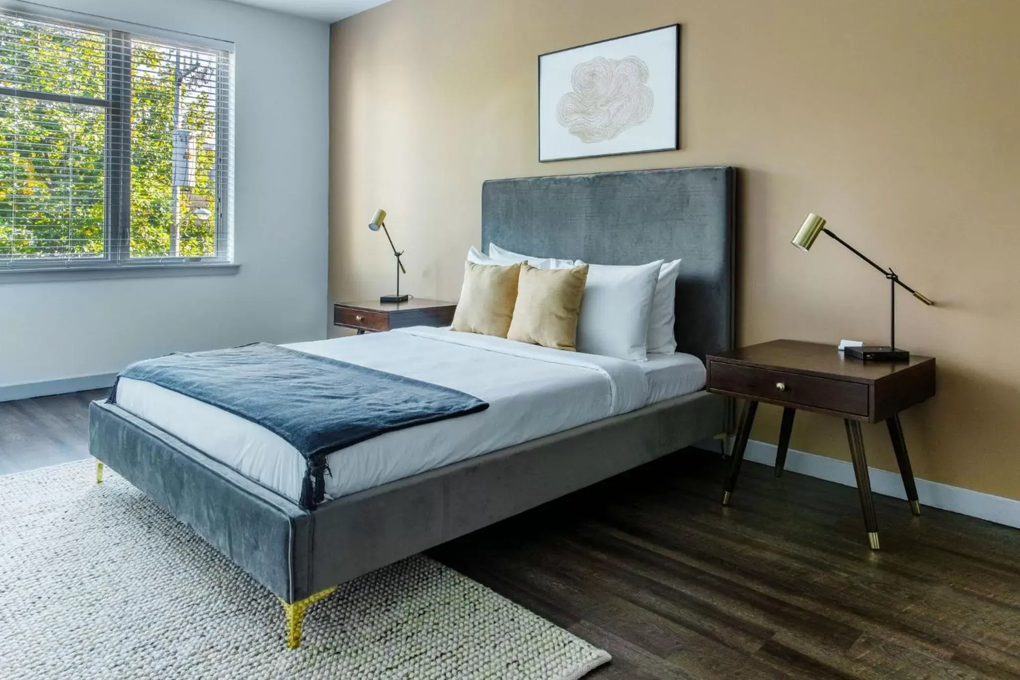 Bed in Placemakr Music Row - Vanderbilt Bed in Placemakr Music Row - Vanderbilt