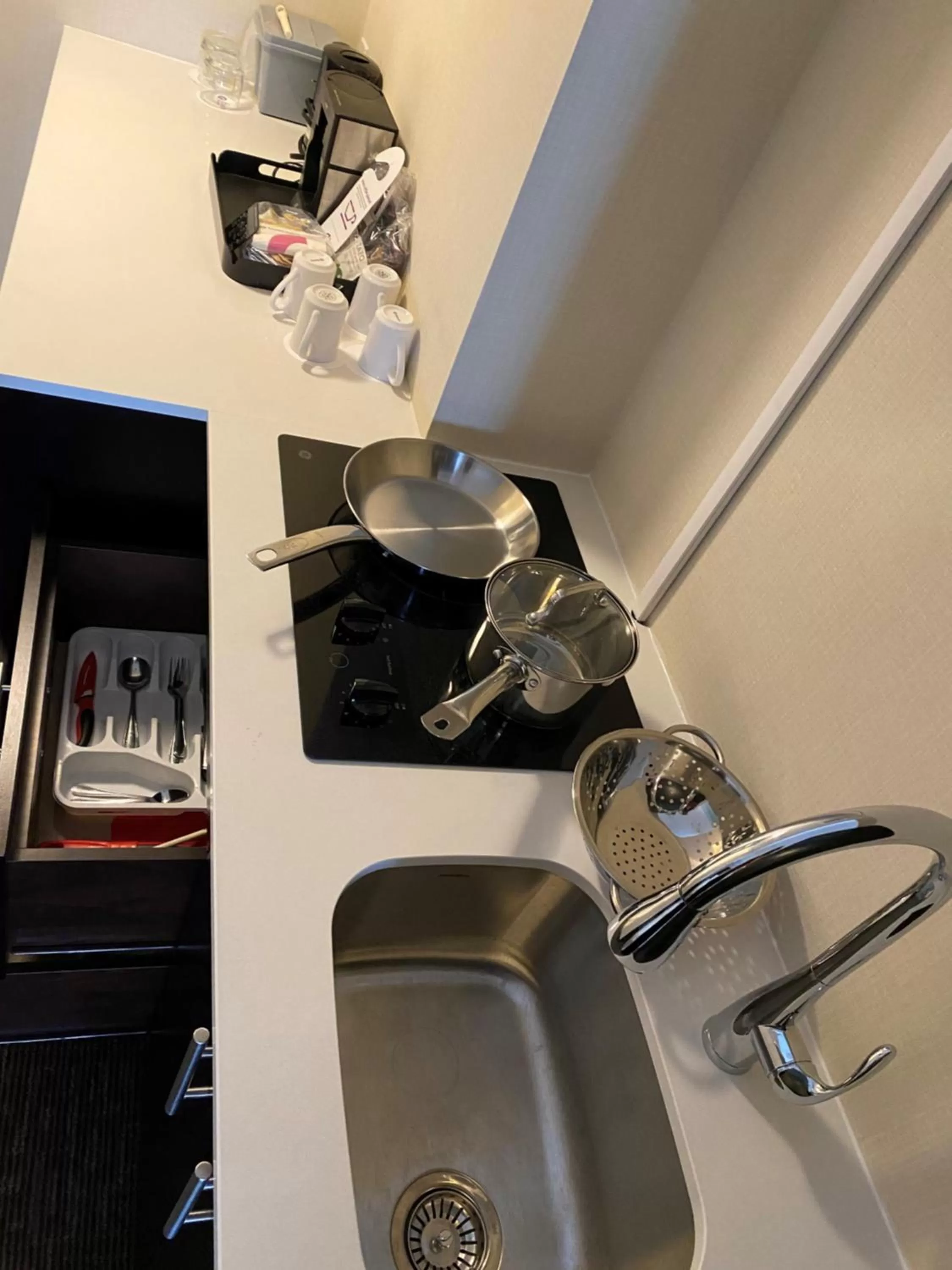 Kitchen or kitchenette in Coast Kamloops Hotel & Conference Centre