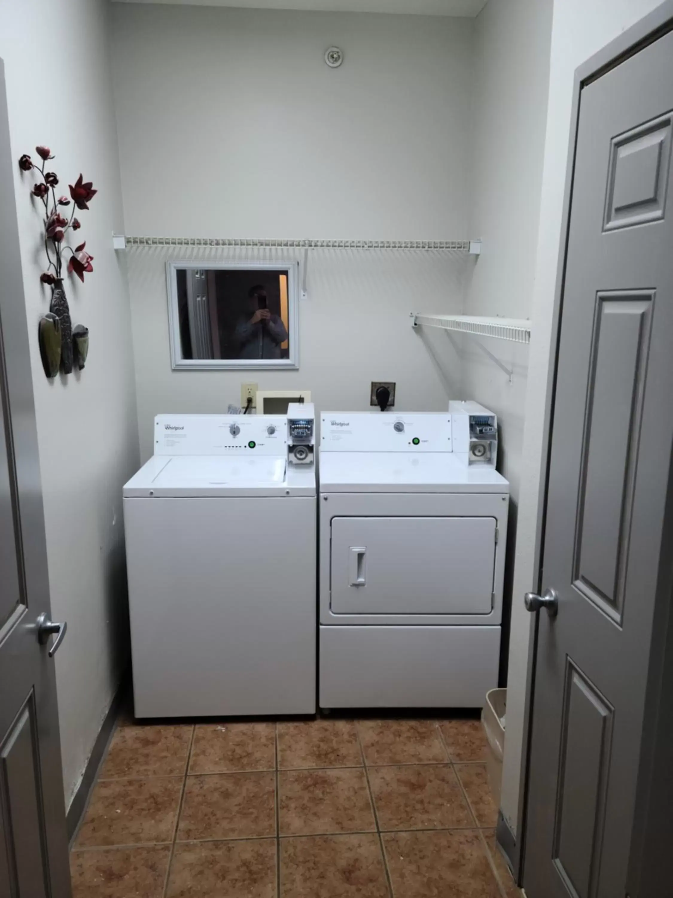 laundry, Bathroom in Comfort Inn & Suites