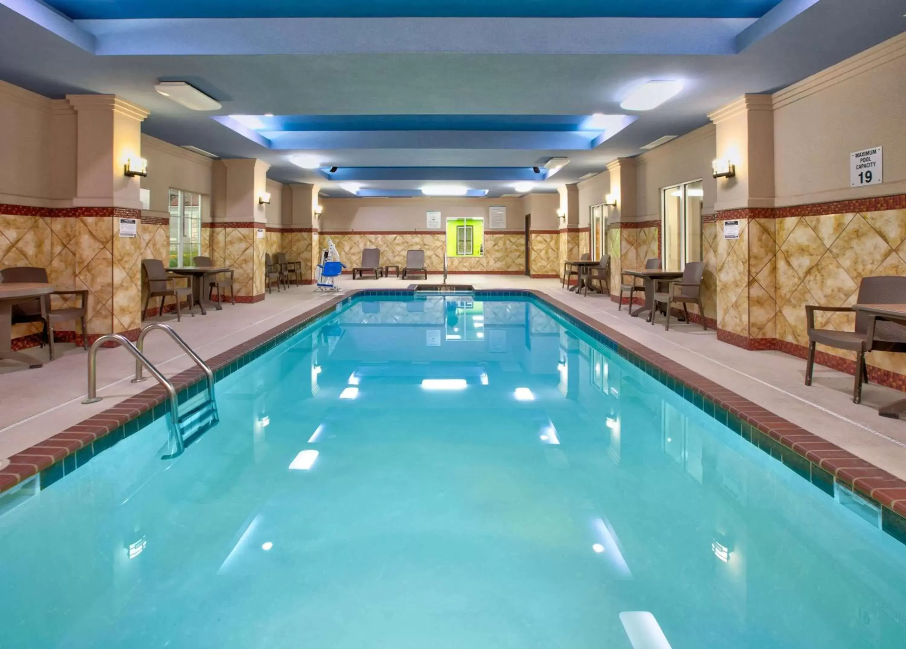 Activities, Swimming Pool in La Quinta by Wyndham Little Rock - Bryant