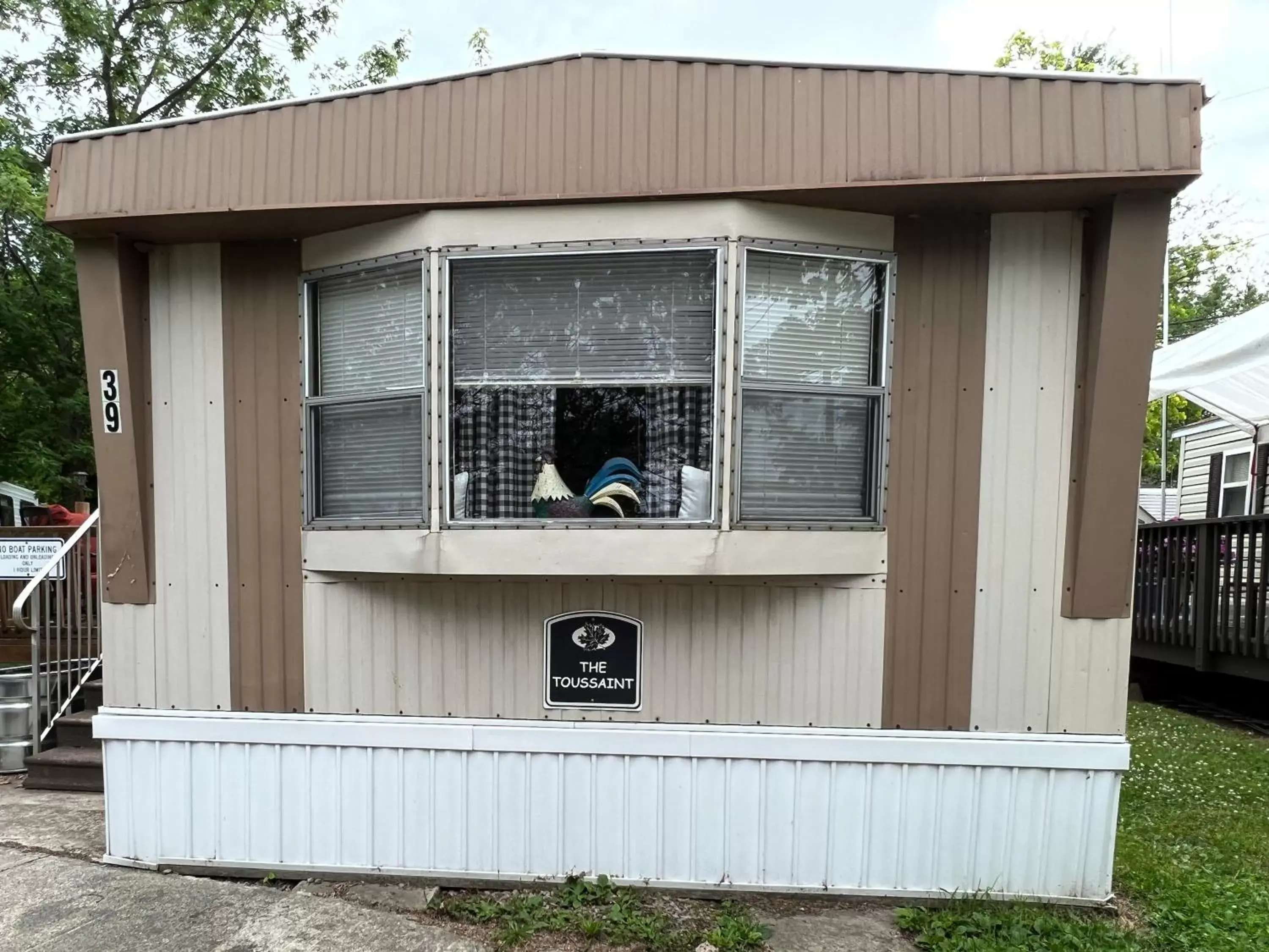 Property building in White Caps Motel