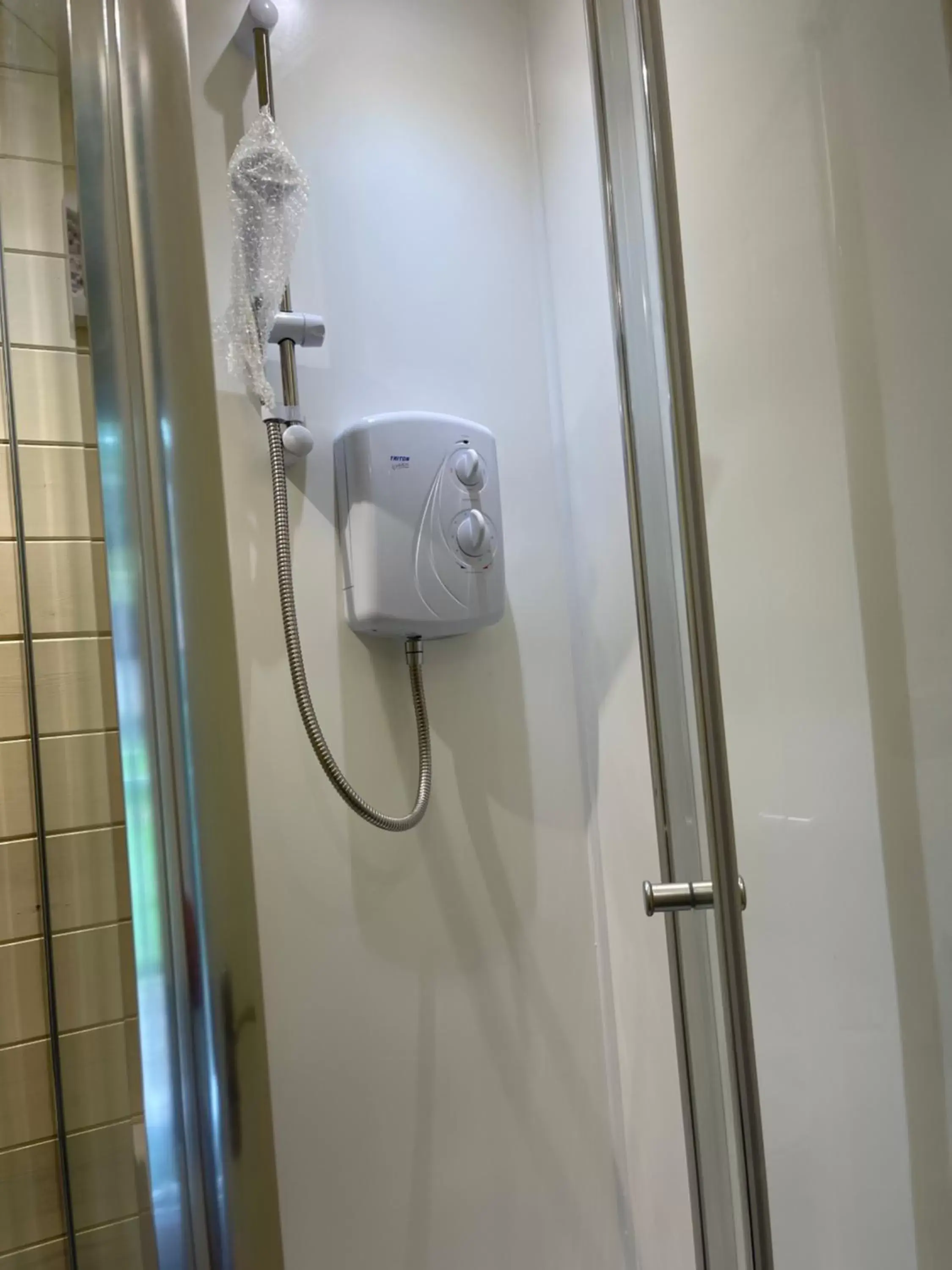 Bathroom in South Lodge House