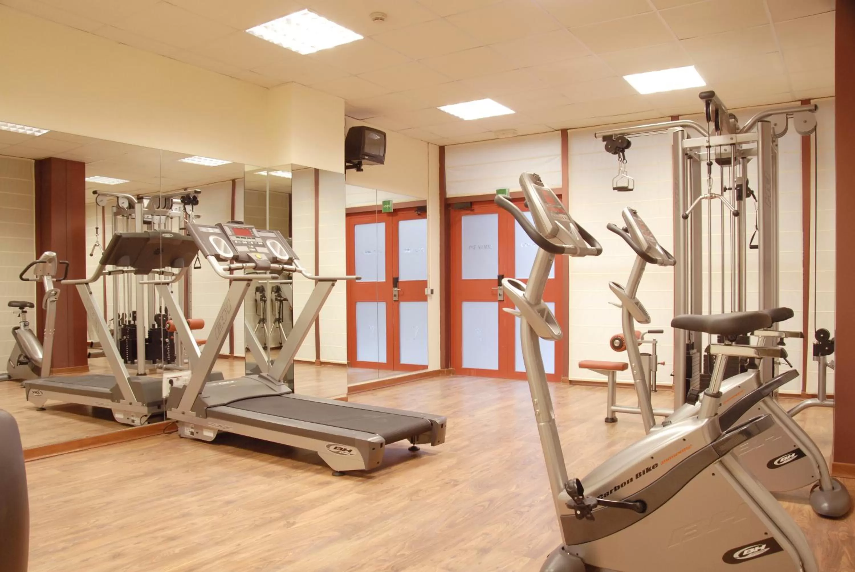 Fitness centre/facilities in Silken Puerta Madrid