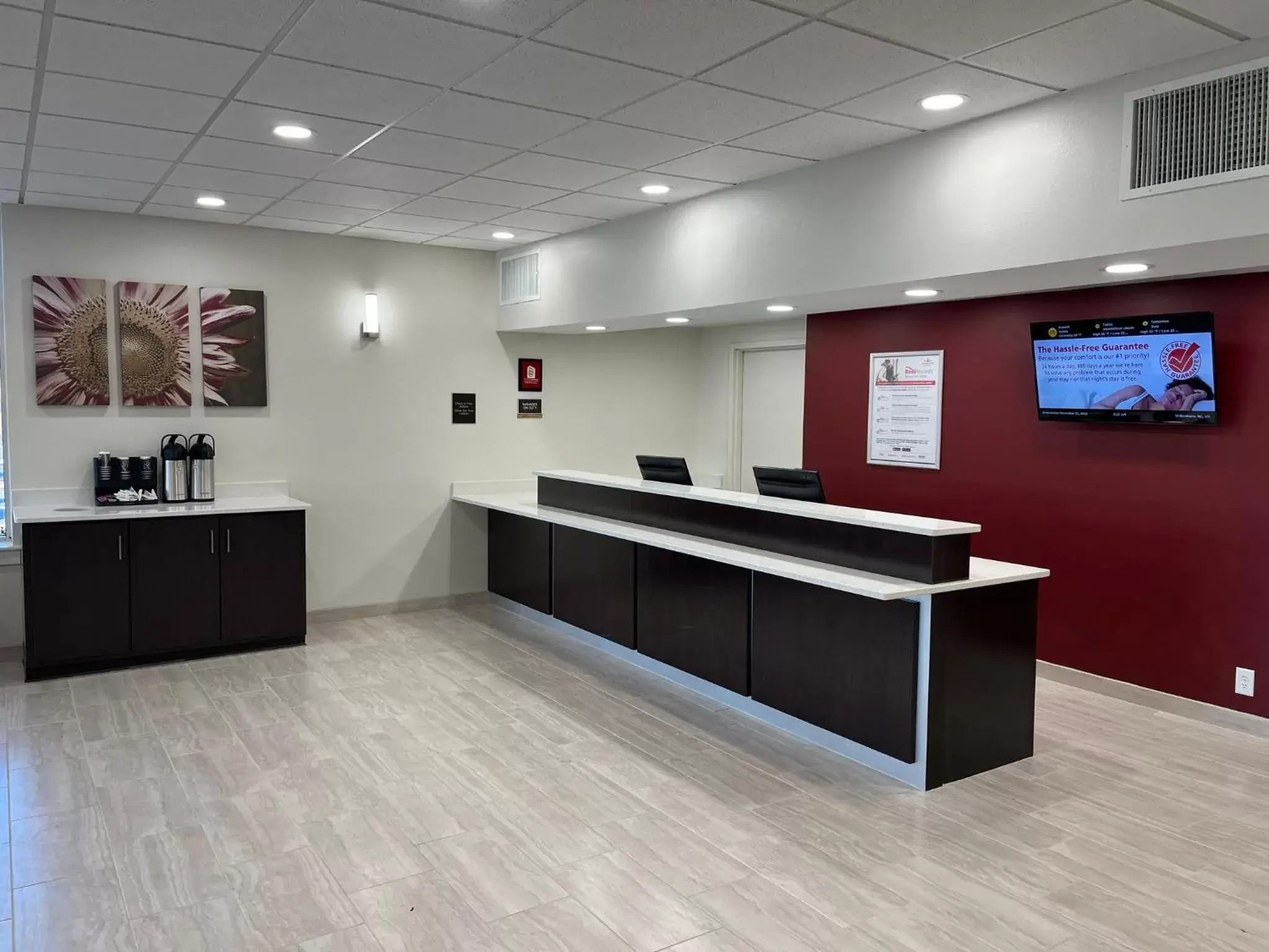 Lobby or reception in Red Roof Inn & Suites Wilkesboro