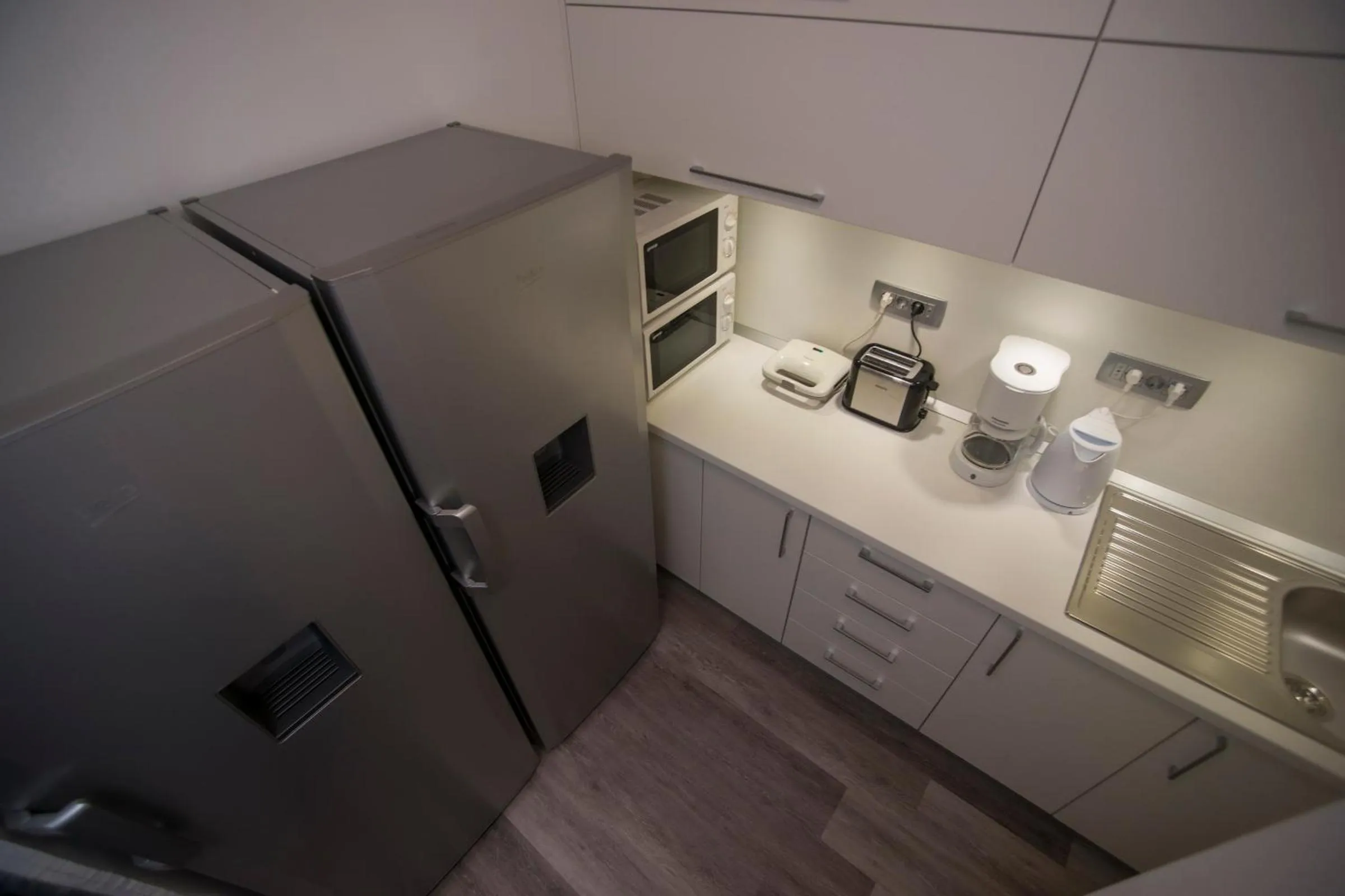 Communal kitchen in Hostel Sol