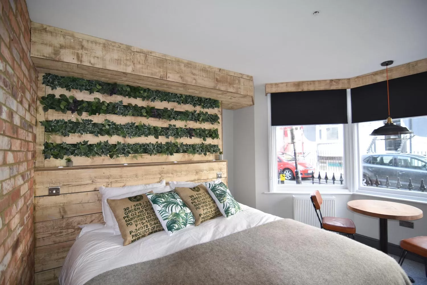 Bed in One Broad Street