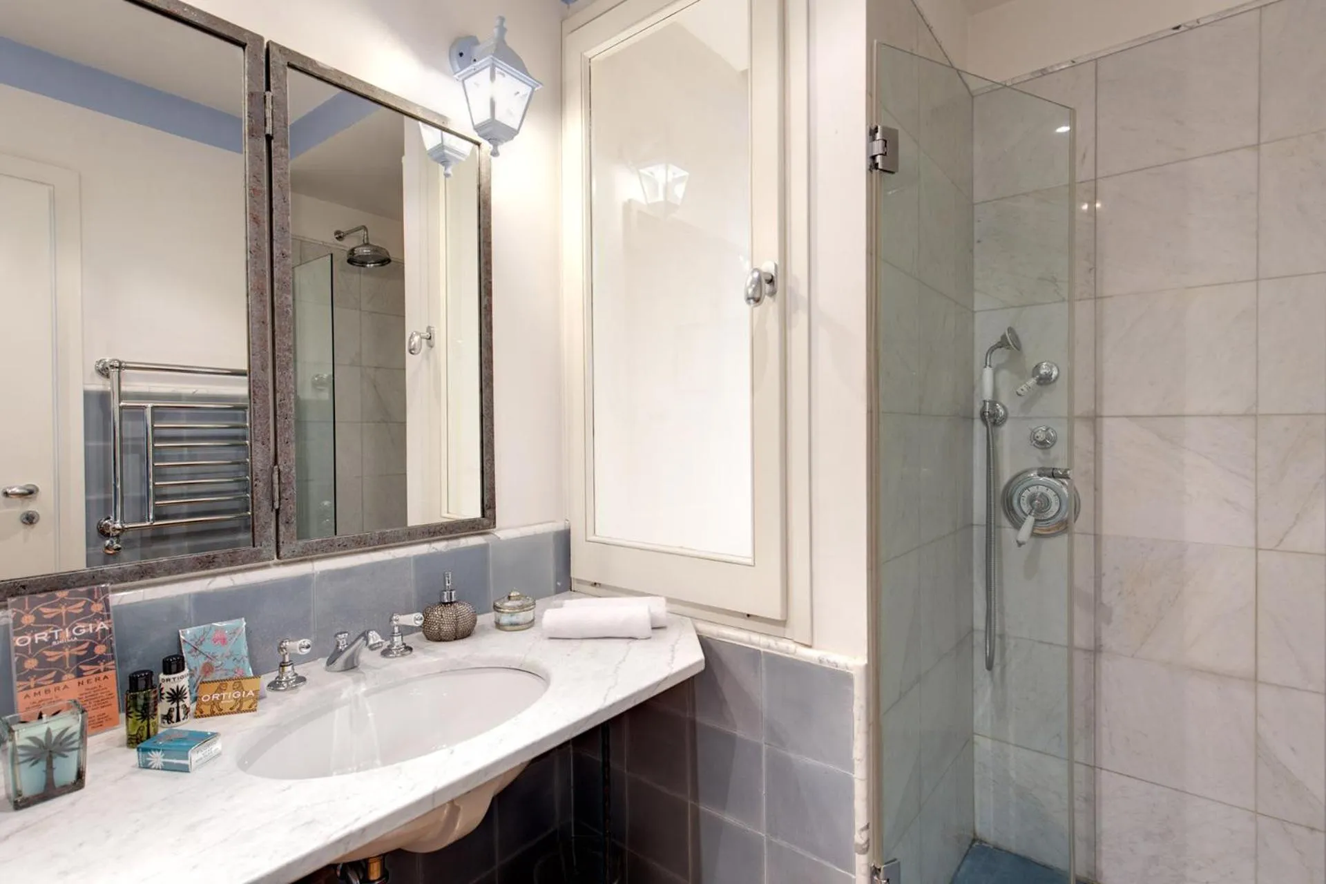 Bathroom in Hotel Villa Linneo