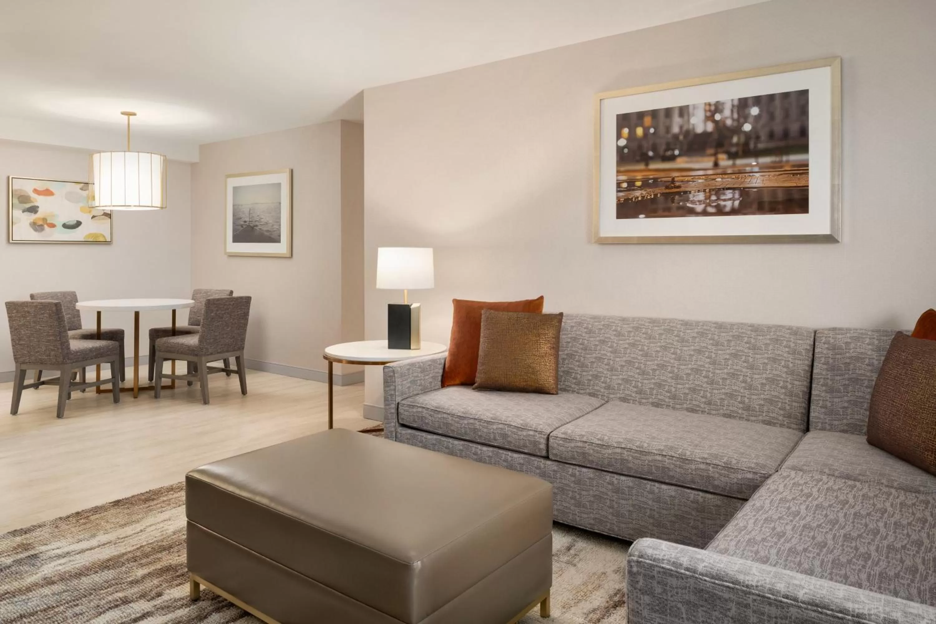 Photo of the whole room in Sheraton Madison Hotel