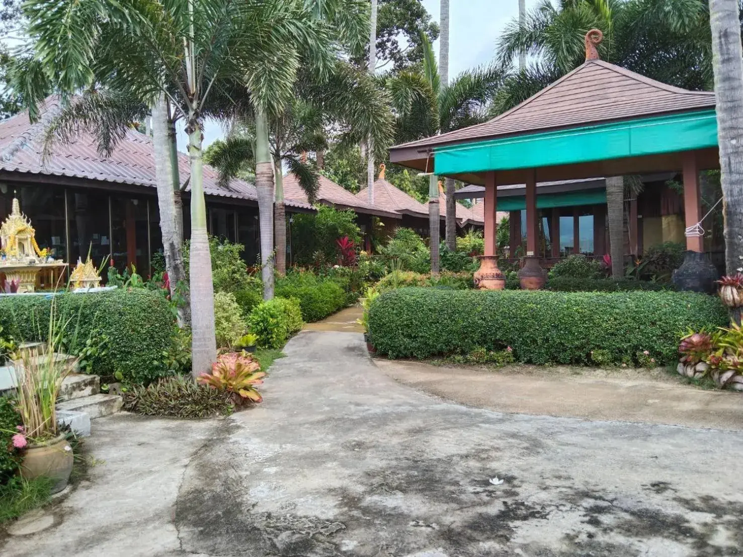 Property Building in Lipa Bay Resort